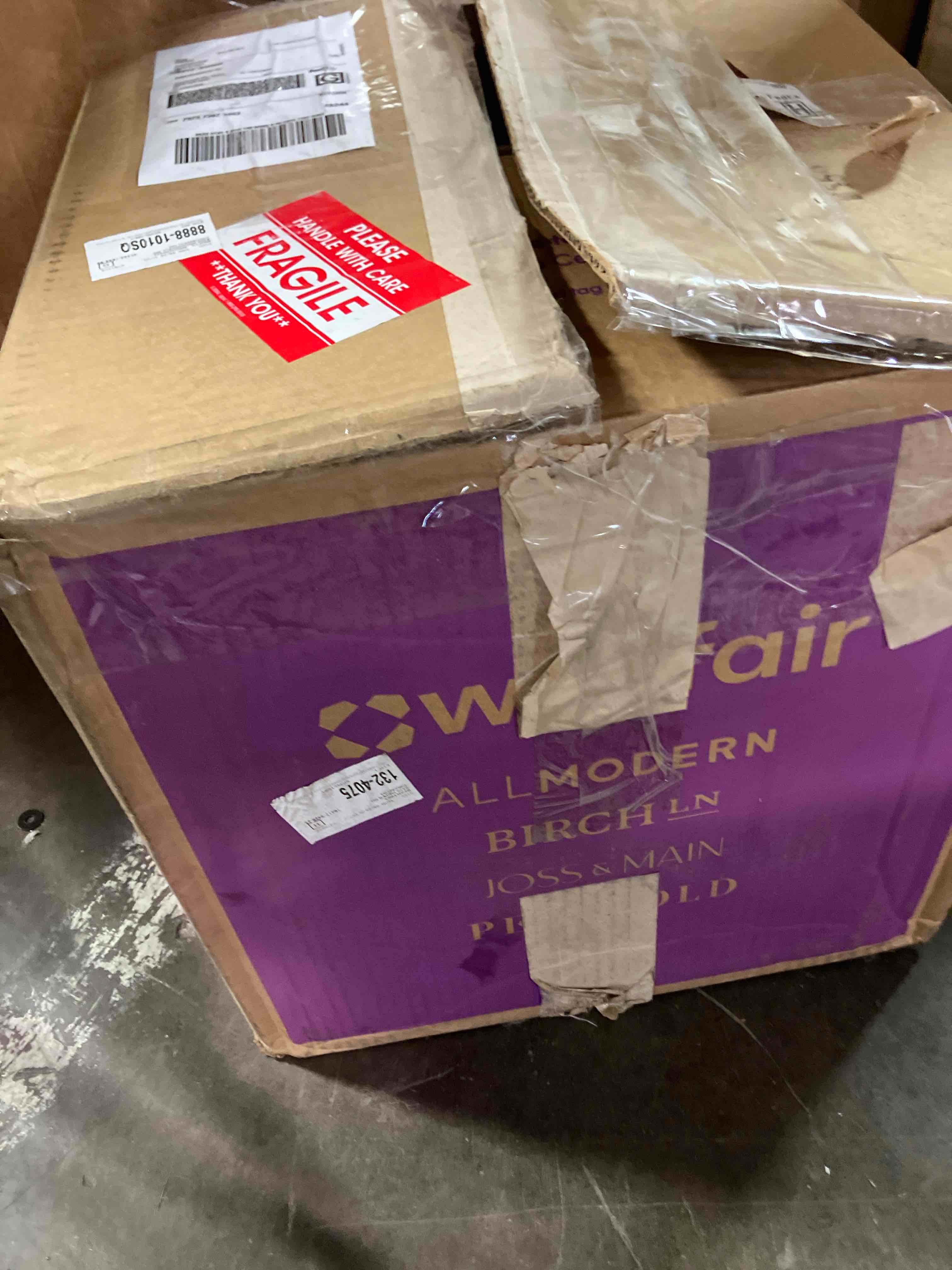 https://s3.amazonaws.com/lotting-images-prod/phillipi/TEA2237712_1756478711481.jpeg