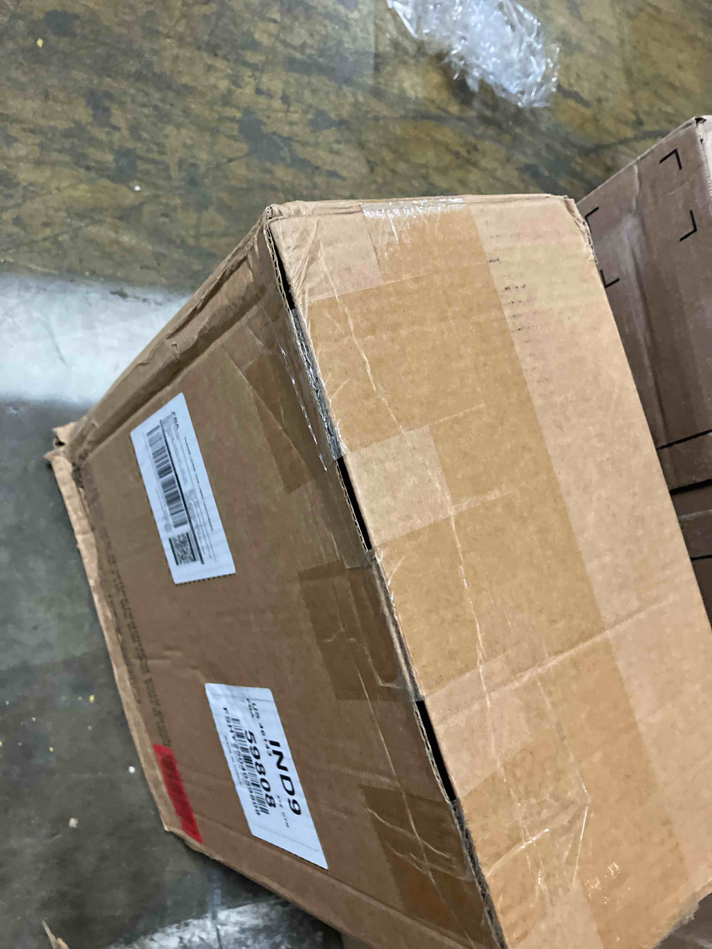https://s3.amazonaws.com/lotting-images-prod/phillipi/TEA2237782_1756472469536.jpeg
