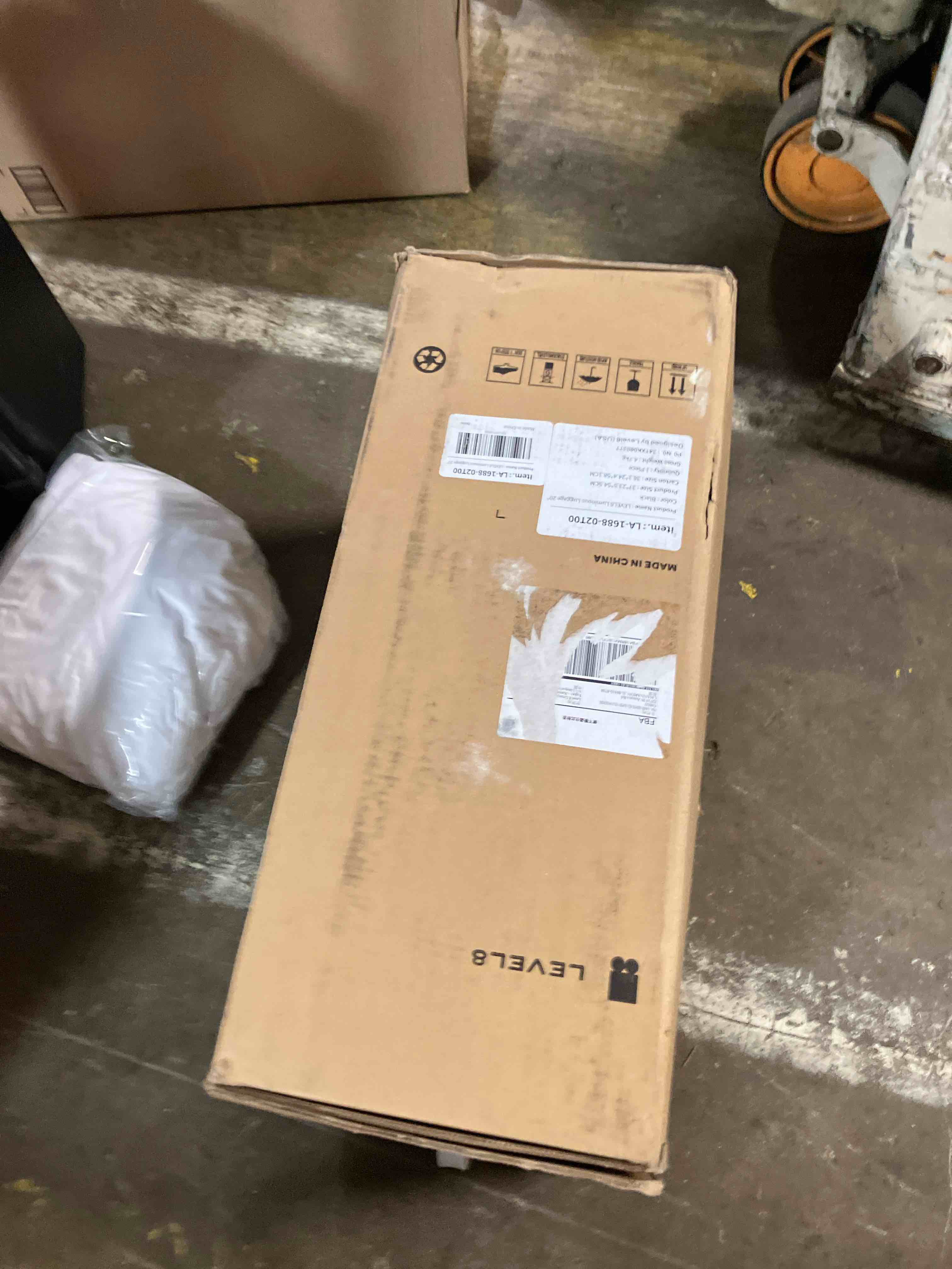 https://s3.amazonaws.com/lotting-images-prod/phillipi/TEA2238139_1757358809471.jpeg