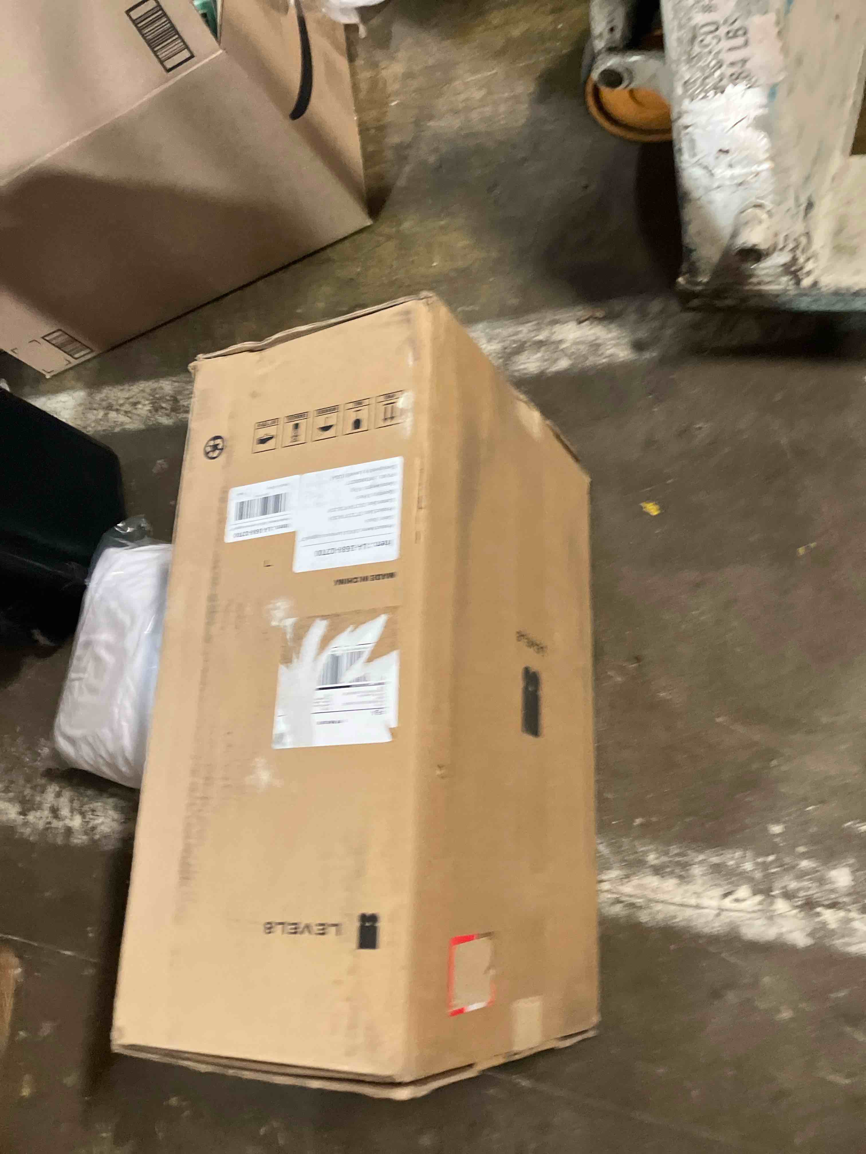 https://s3.amazonaws.com/lotting-images-prod/phillipi/TEA2238139_1757358810552.jpeg