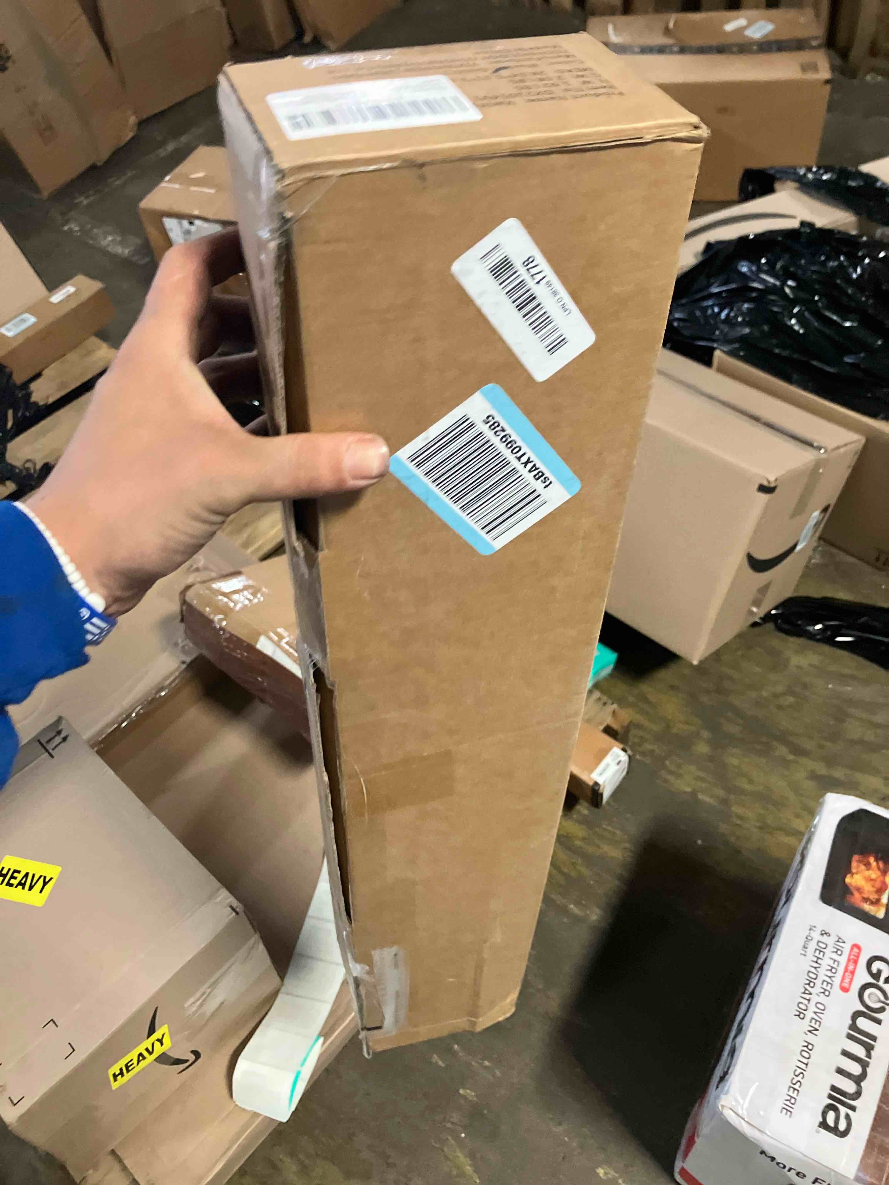 https://s3.amazonaws.com/lotting-images-prod/phillipi/TEA2238154_1757359650584.jpeg