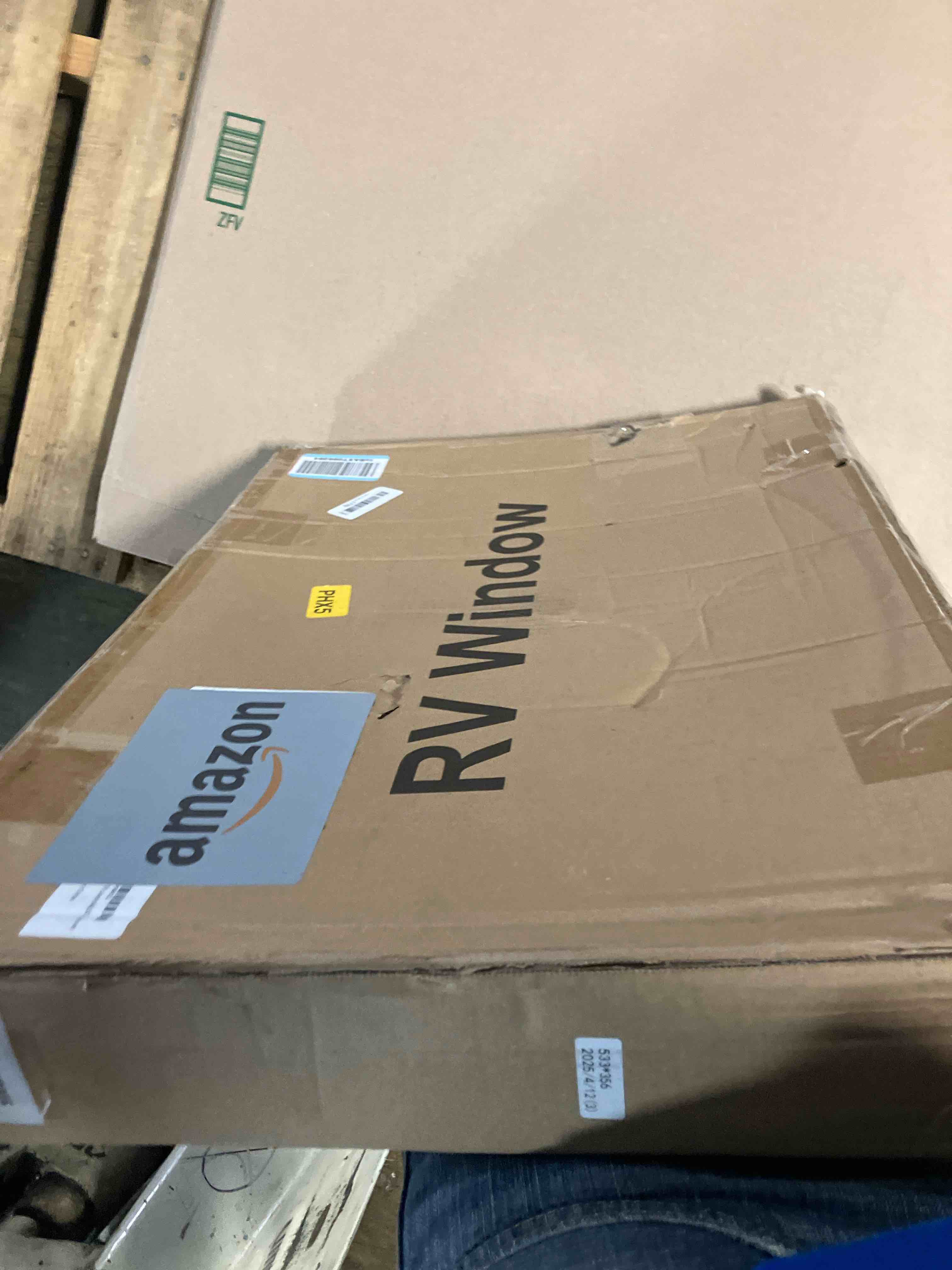 https://s3.amazonaws.com/lotting-images-prod/phillipi/TEA2238156_1757359735471.jpeg