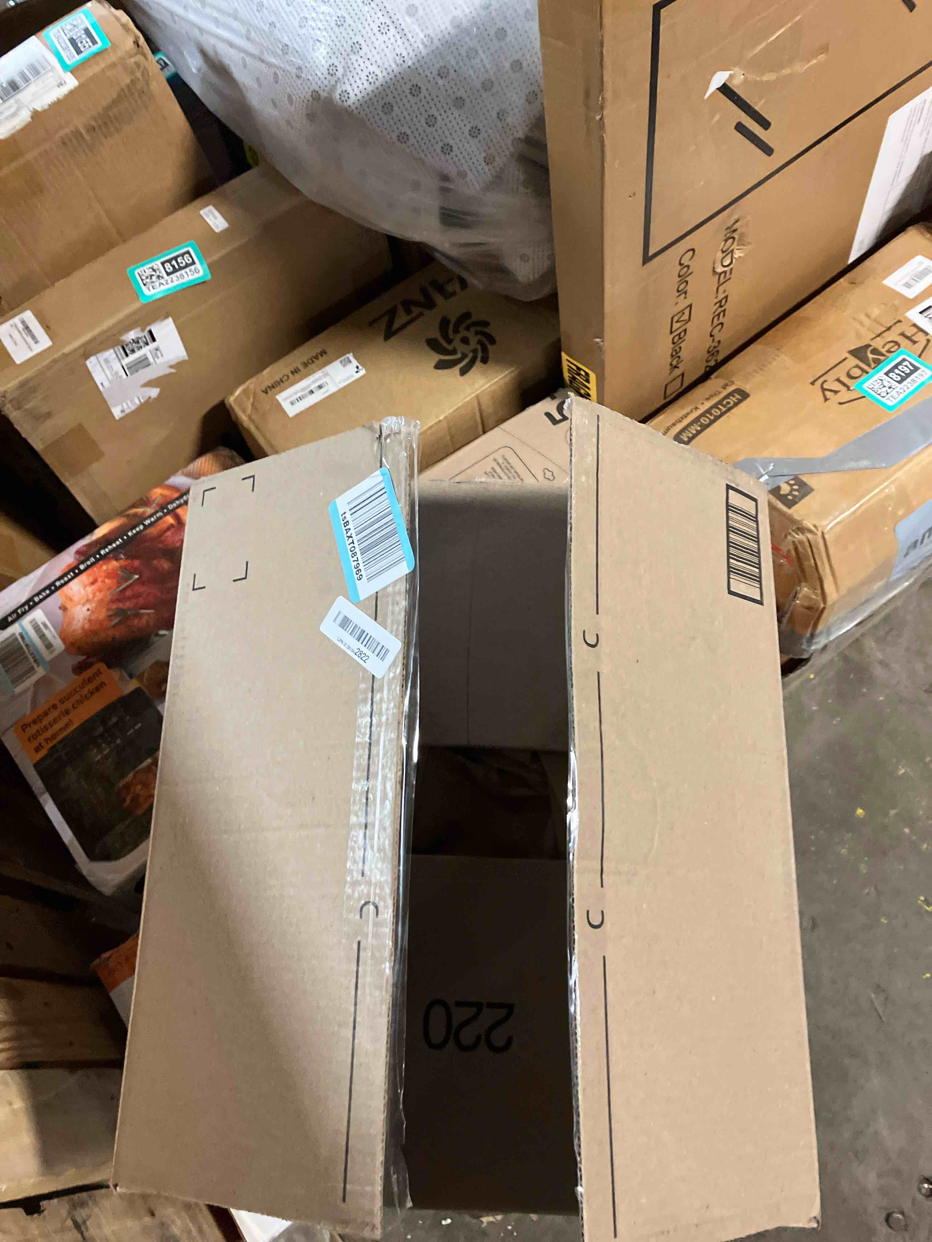 https://s3.amazonaws.com/lotting-images-prod/phillipi/TEA2238208_1757426585536.jpeg