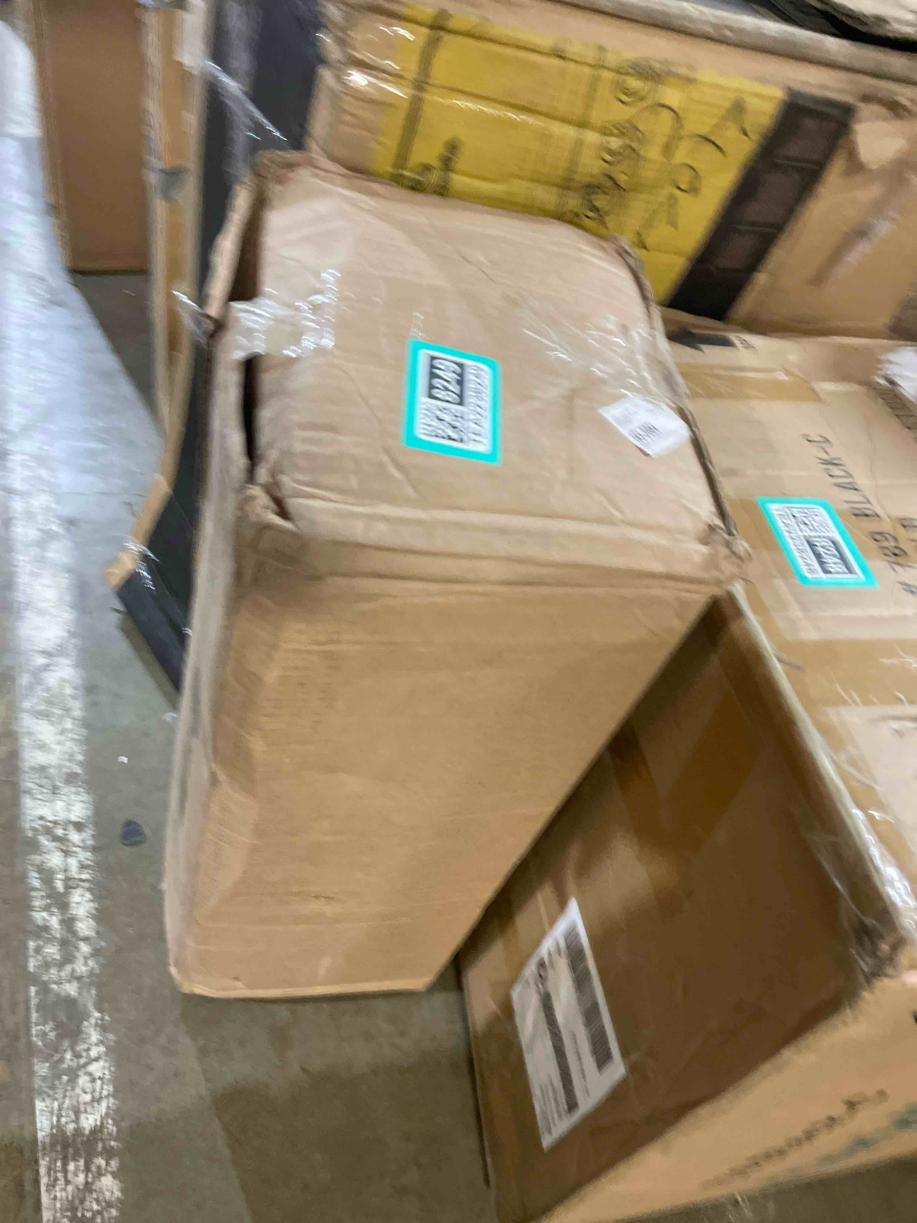 https://s3.amazonaws.com/lotting-images-prod/phillipi/TEA2238249_1757534924810.jpeg
