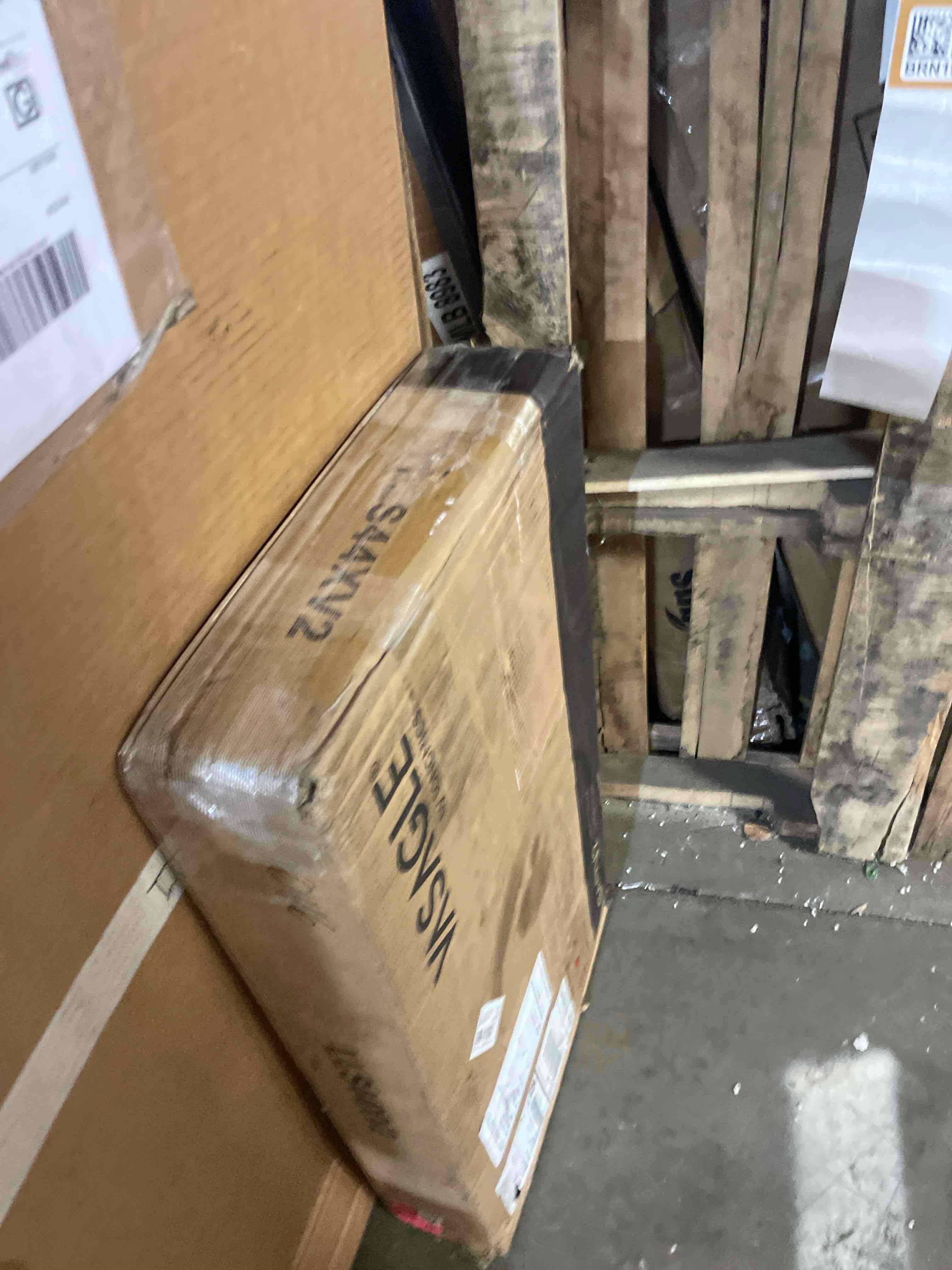 https://s3.amazonaws.com/lotting-images-prod/phillipi/TEA2238254_1757535379872.jpeg