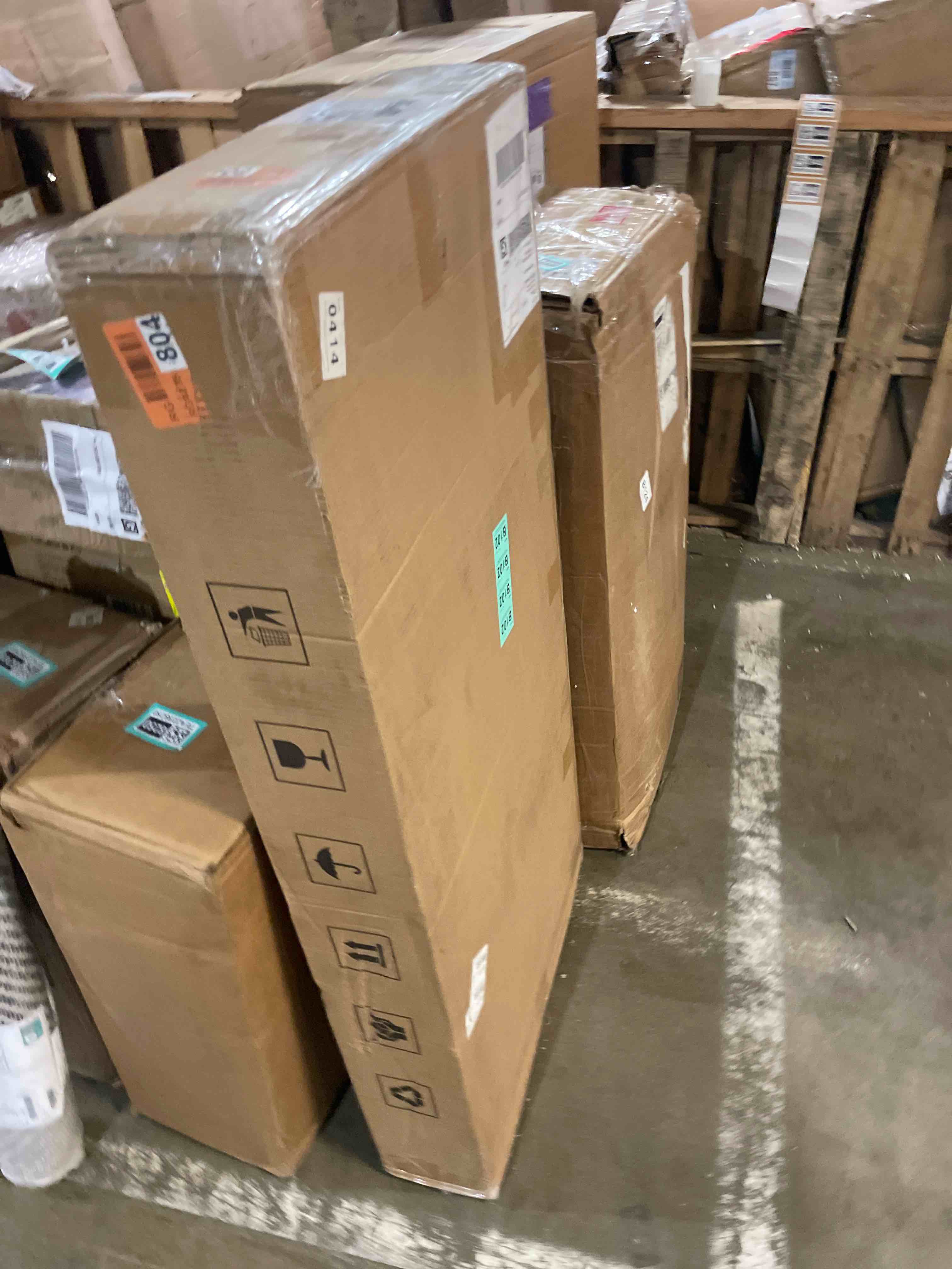 https://s3.amazonaws.com/lotting-images-prod/phillipi/TEA2238256_1757535773544.jpeg