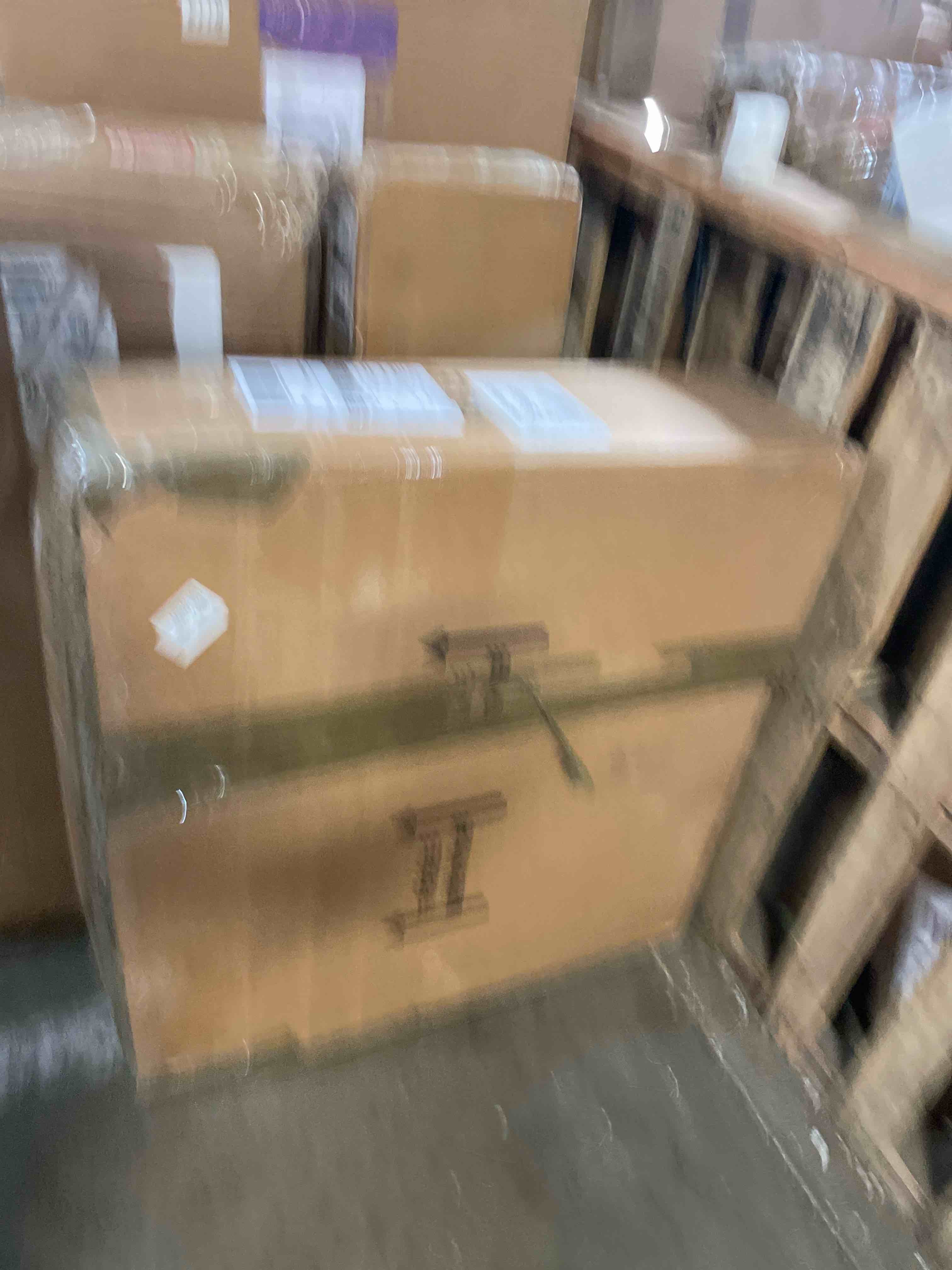 https://s3.amazonaws.com/lotting-images-prod/phillipi/TEA2238258_1757535991046.jpeg