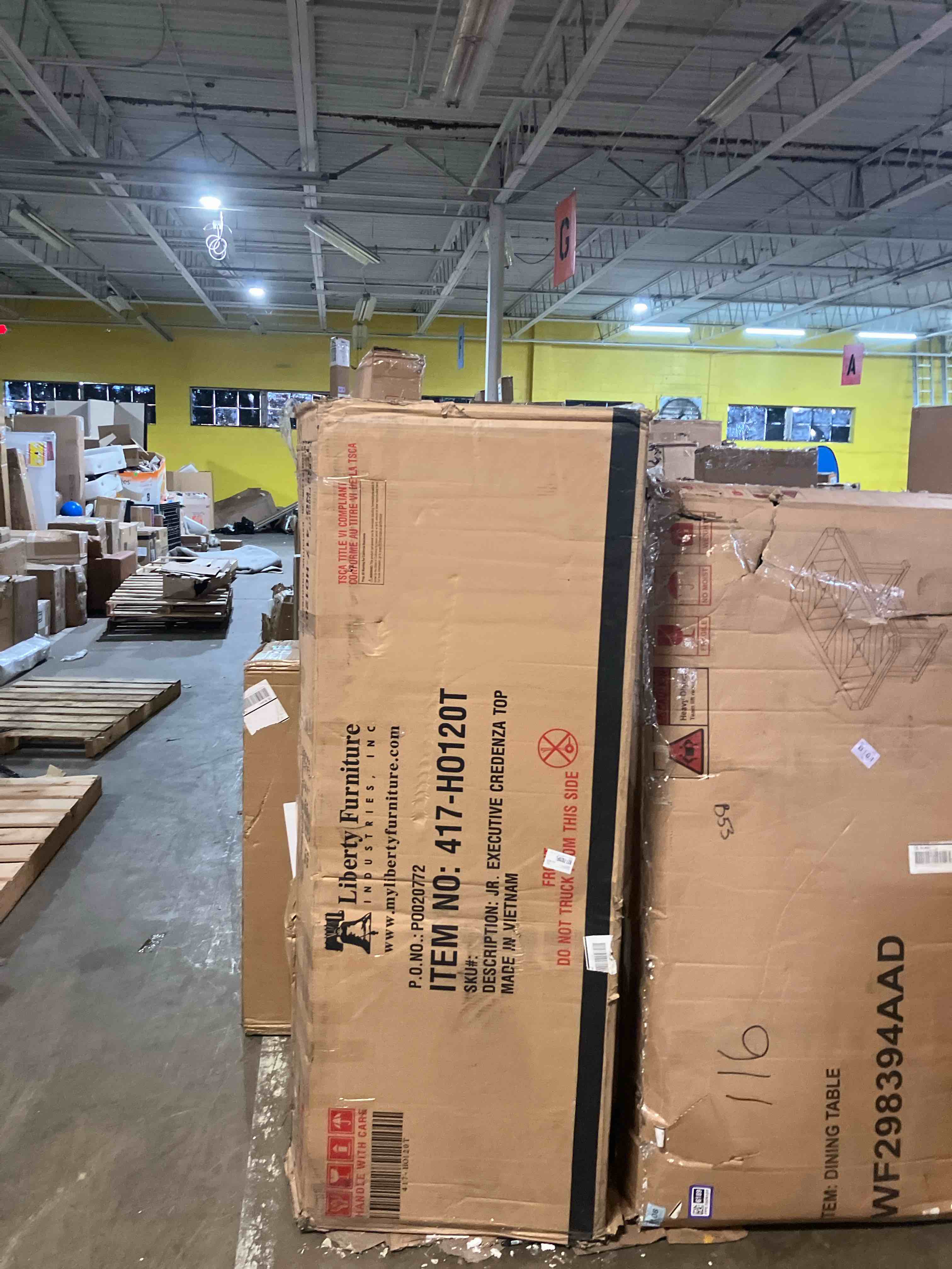 https://s3.amazonaws.com/lotting-images-prod/phillipi/TEA2238279_1757598890183.jpeg