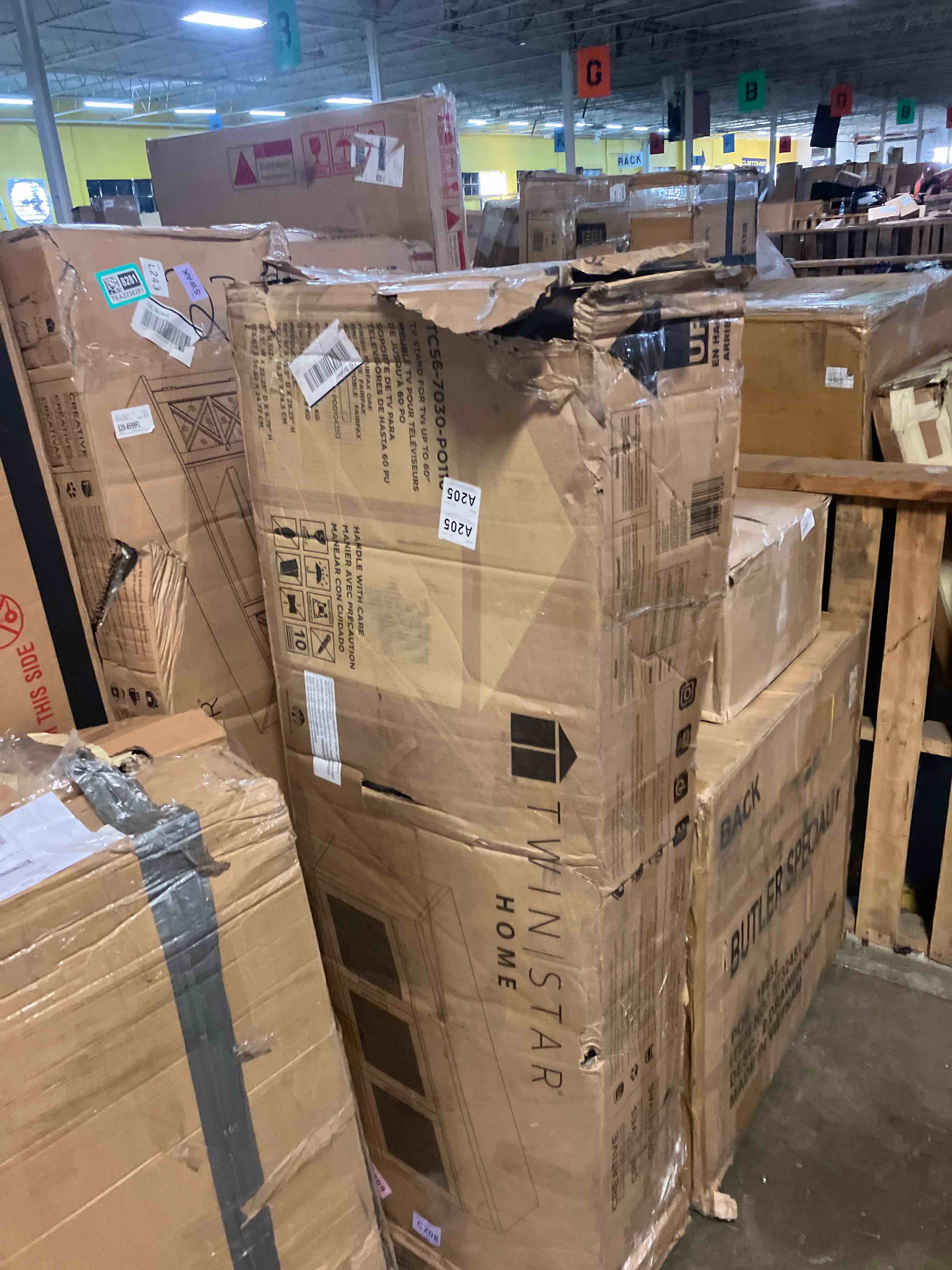 https://s3.amazonaws.com/lotting-images-prod/phillipi/TEA2238284_1757601171249.jpeg