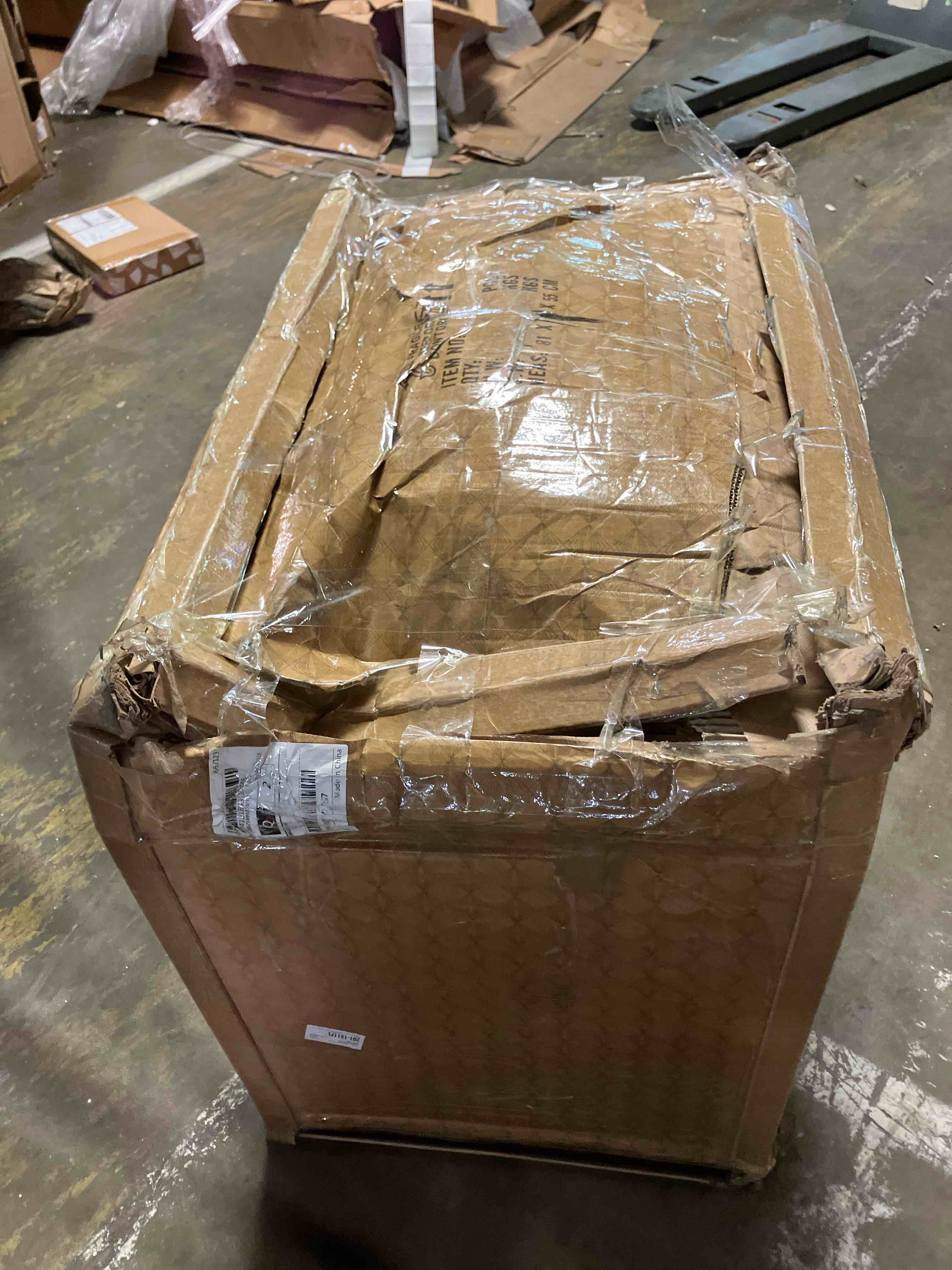 https://s3.amazonaws.com/lotting-images-prod/phillipi/TEA2238379_1757613762361.jpeg