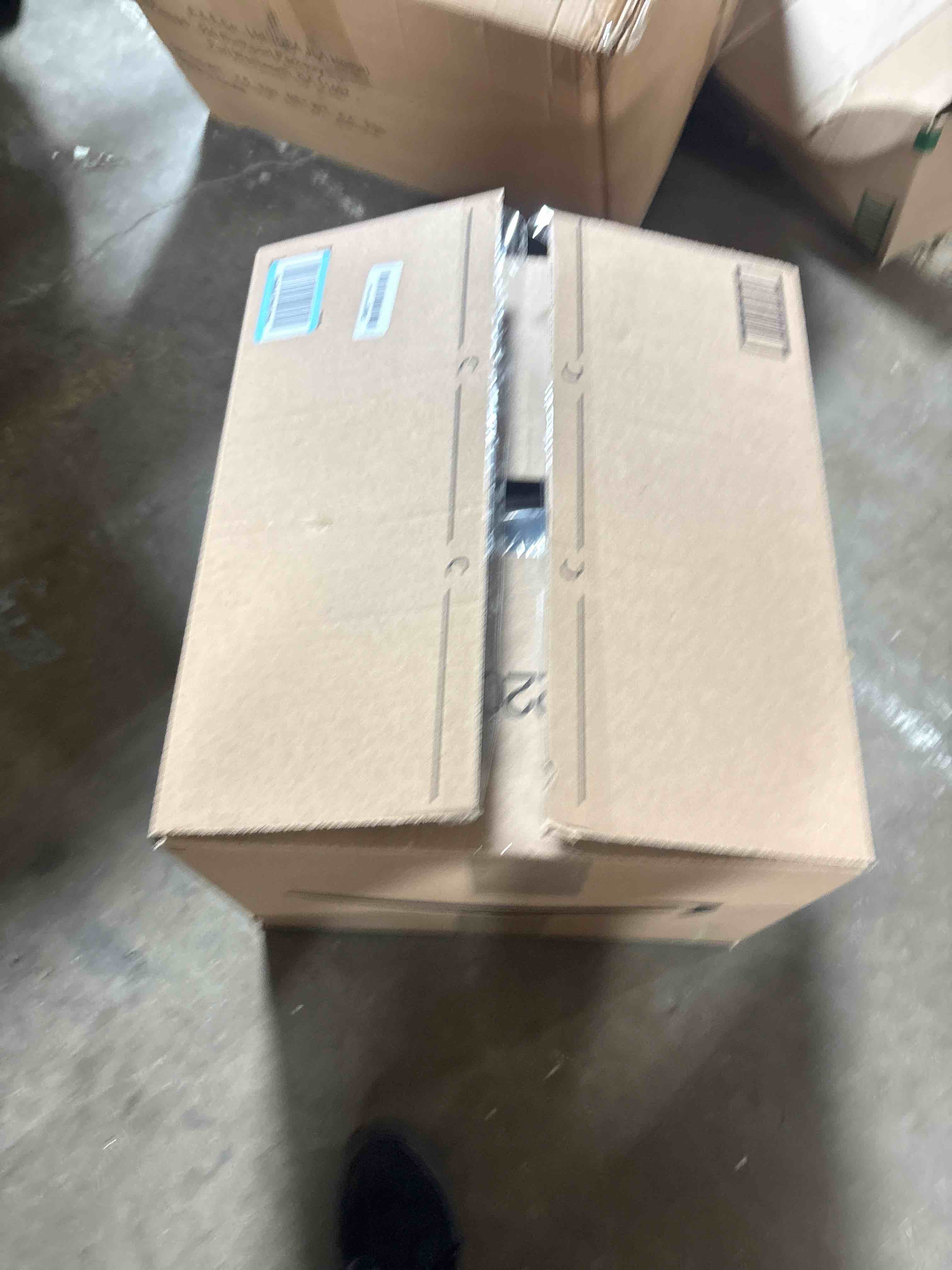 https://s3.amazonaws.com/lotting-images-prod/phillipi/TEA2238492_1757614337169.jpeg