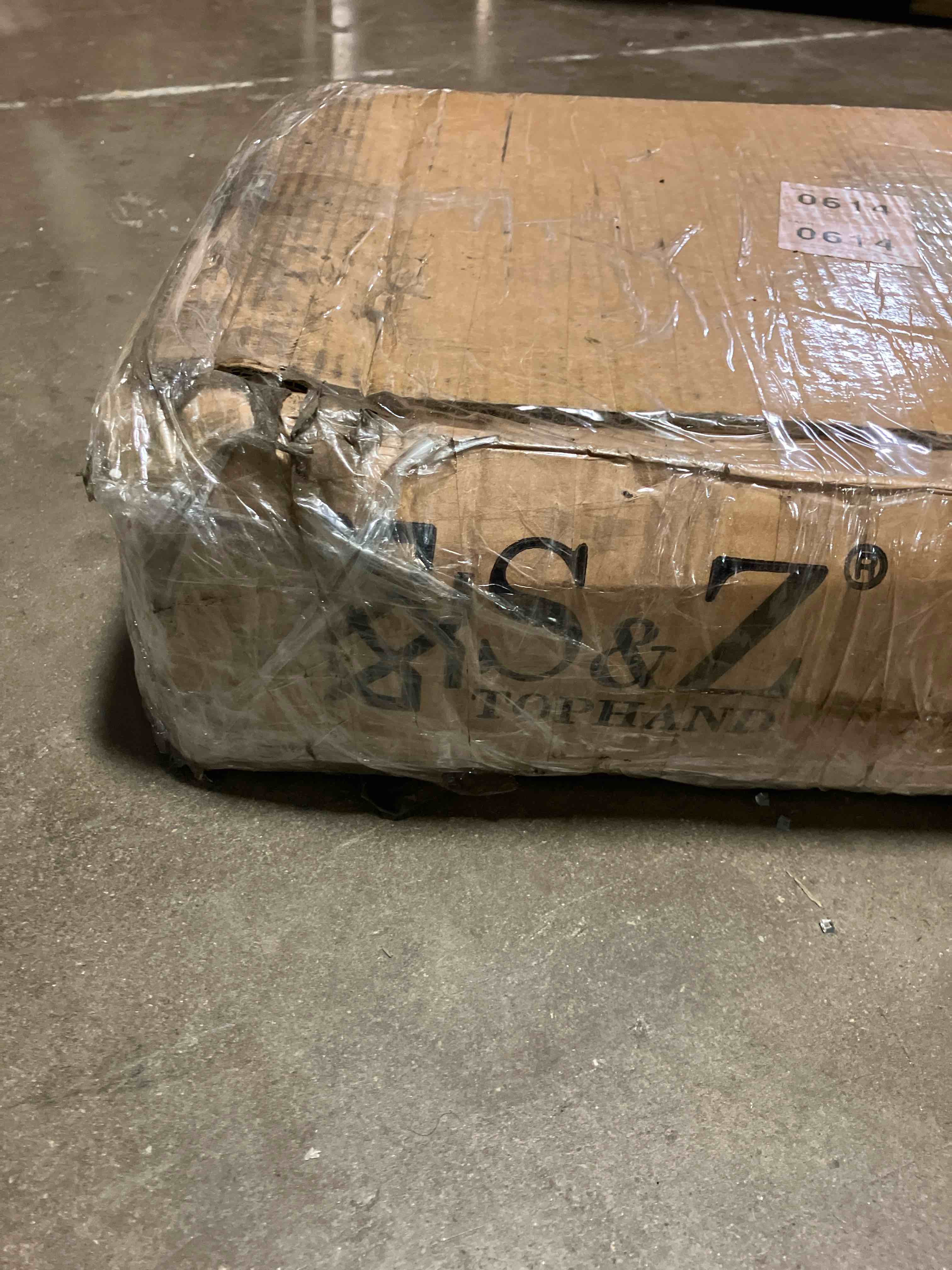 https://s3.amazonaws.com/lotting-images-prod/phillipi/TEA2238601_1757958614092.jpeg