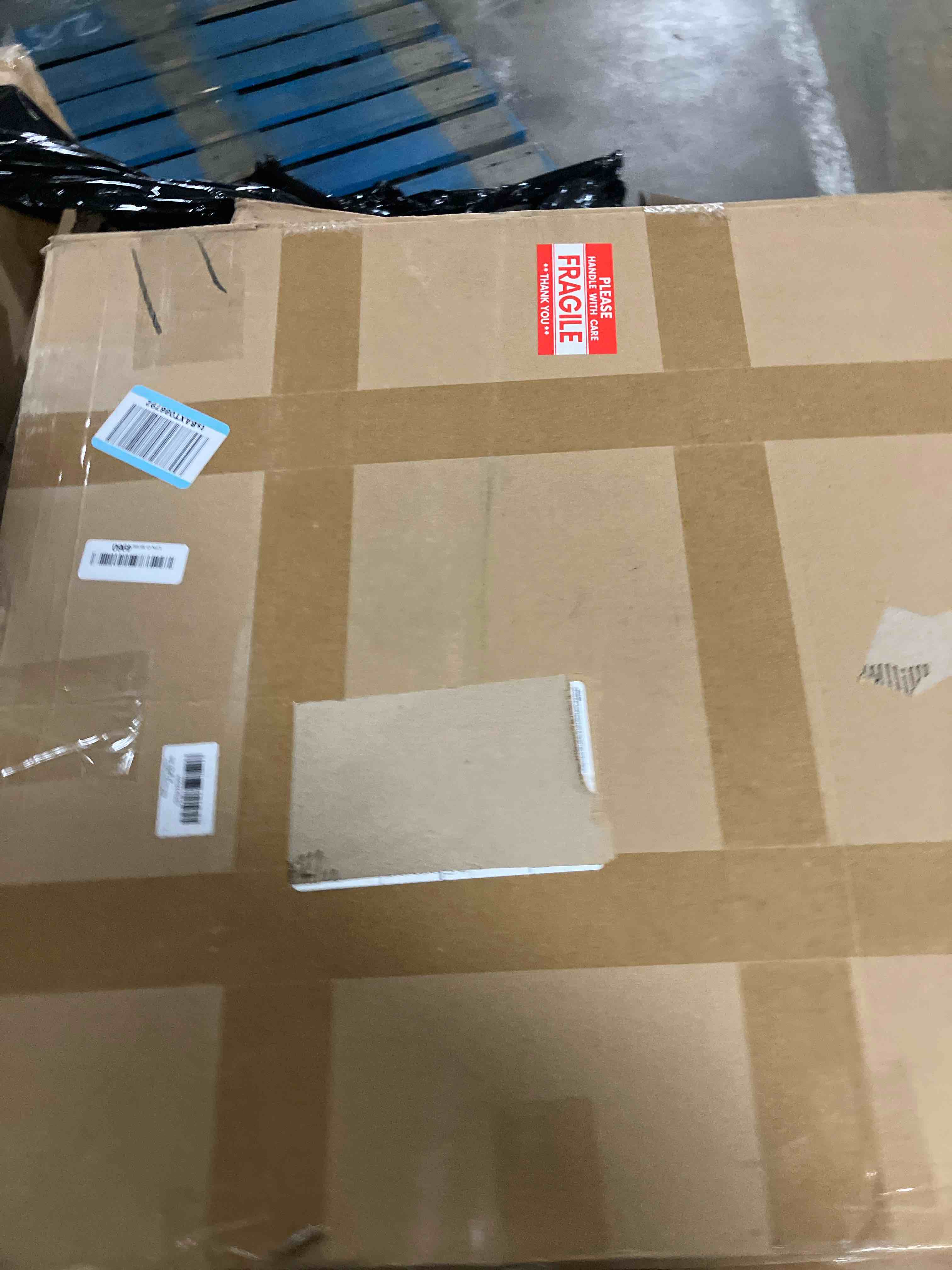 https://s3.amazonaws.com/lotting-images-prod/phillipi/TEA2238711_1758034483849.jpeg