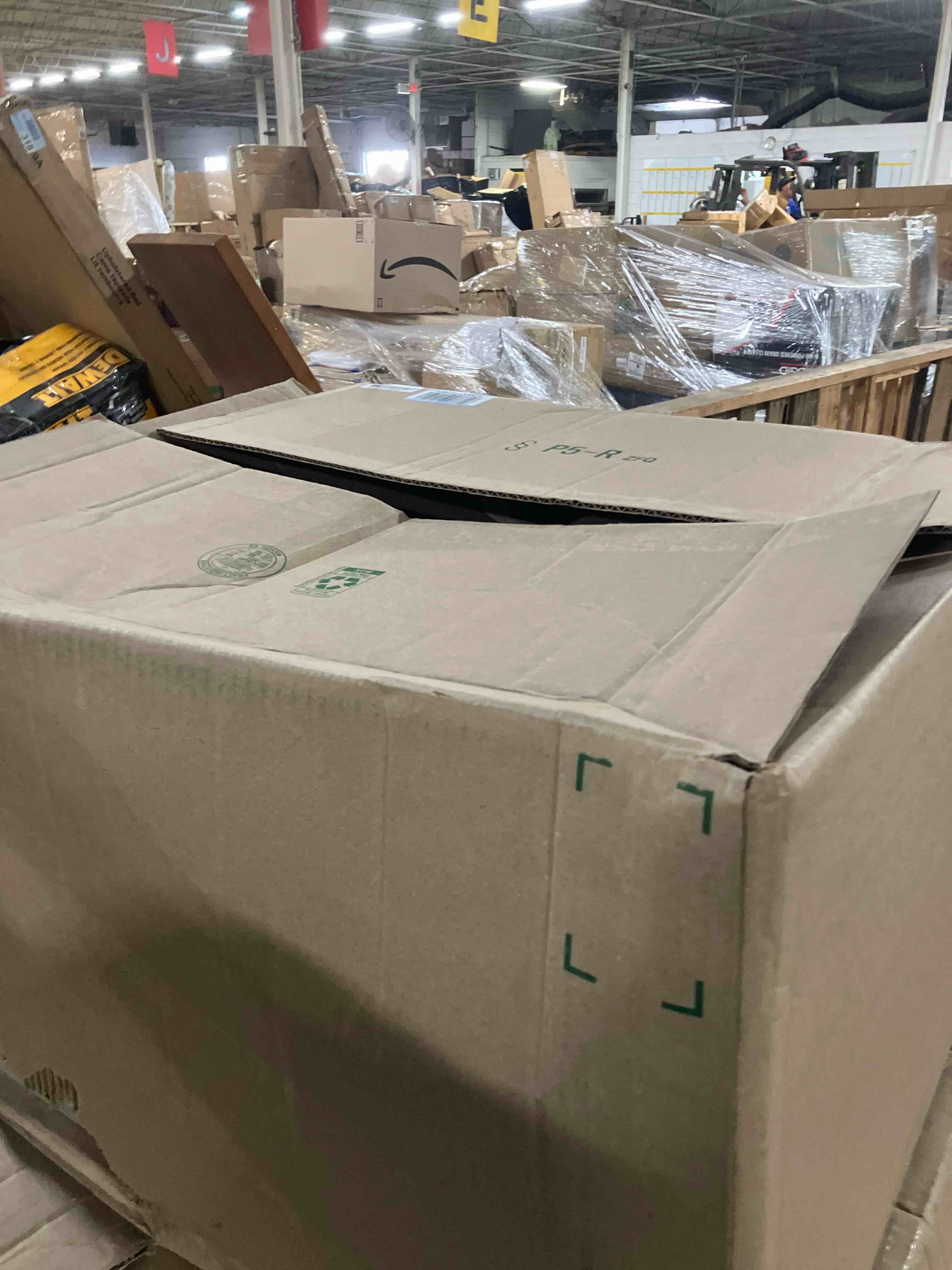 https://s3.amazonaws.com/lotting-images-prod/phillipi/TEA2238741_1758035723608.jpeg