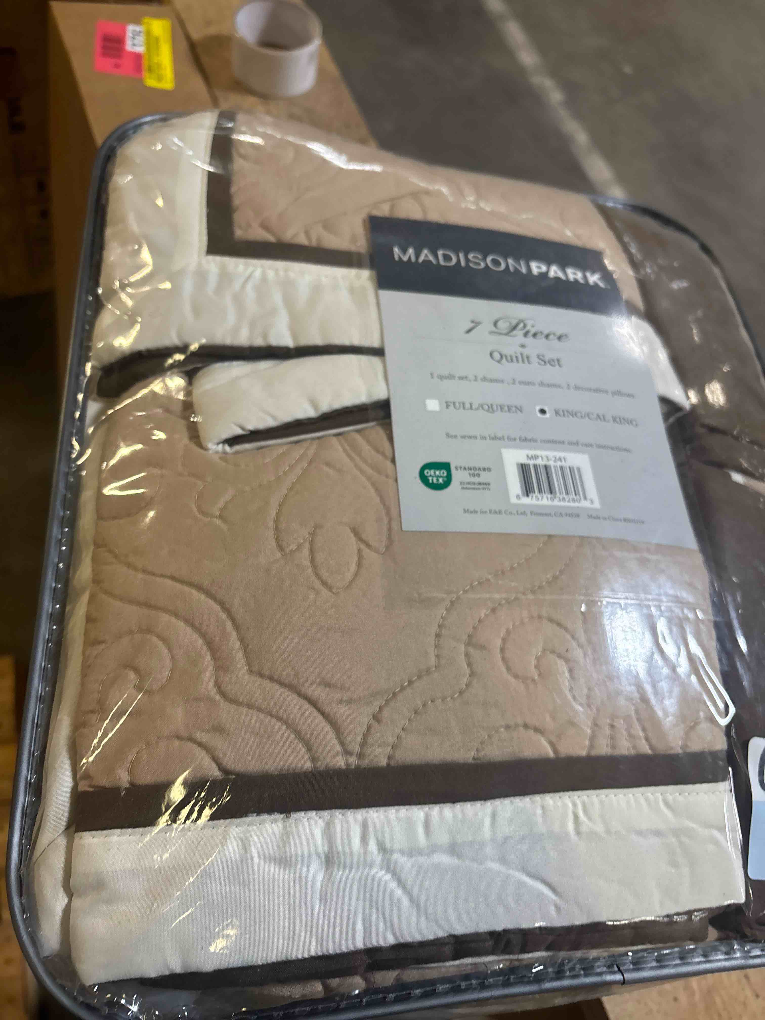 https://s3.amazonaws.com/lotting-images-prod/phillipi/TEA2239443_1743603770306.jpeg