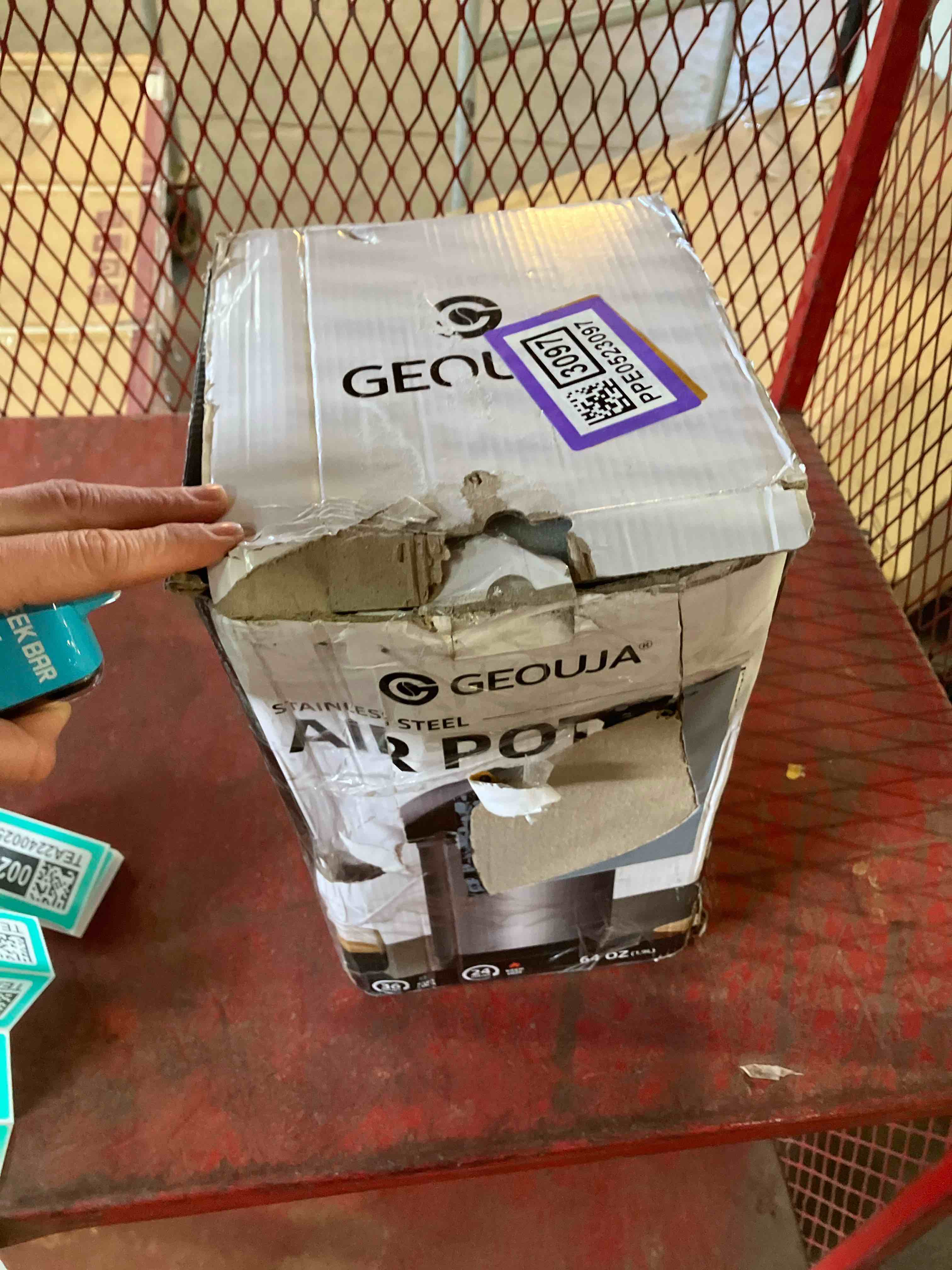 https://s3.amazonaws.com/lotting-images-prod/phillipi/TEA2240020_1744207681796.jpeg