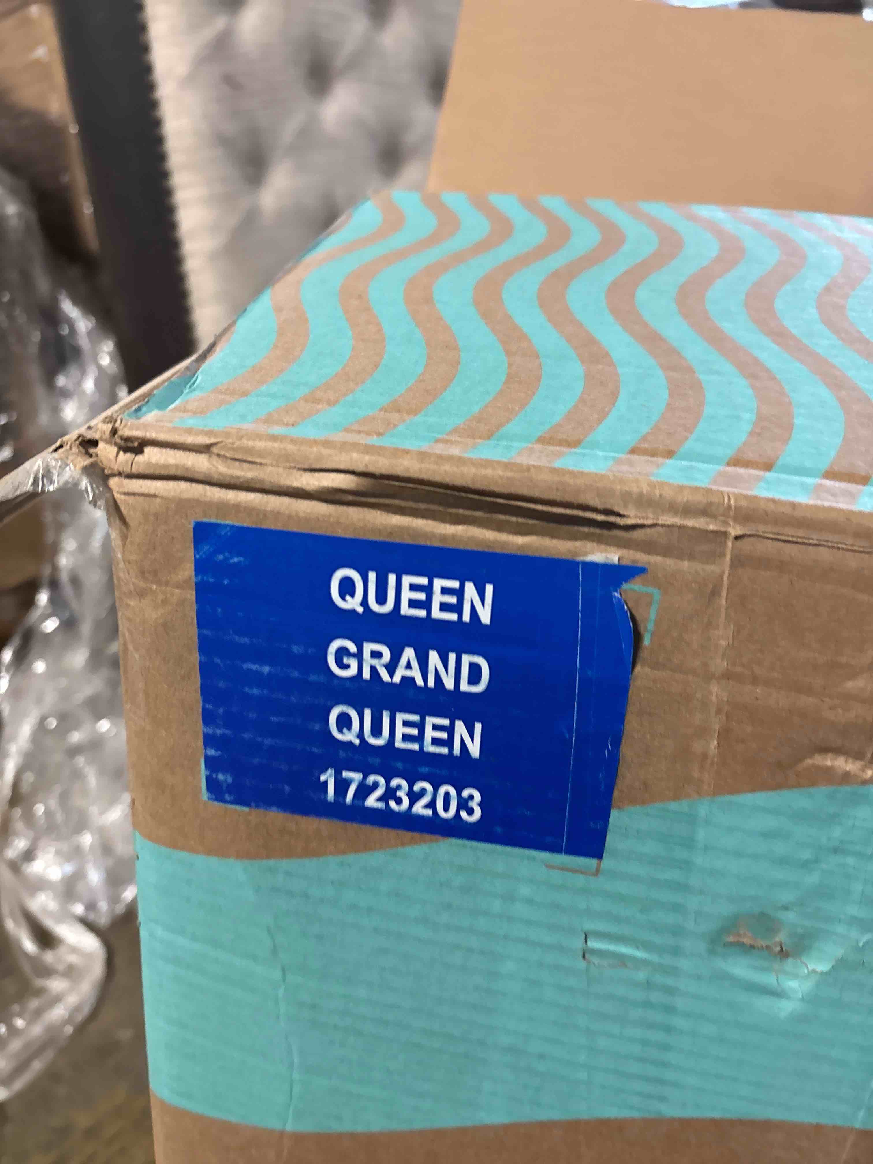 https://s3.amazonaws.com/lotting-images-prod/phillipi/TEA2240627_1744403537032.jpeg