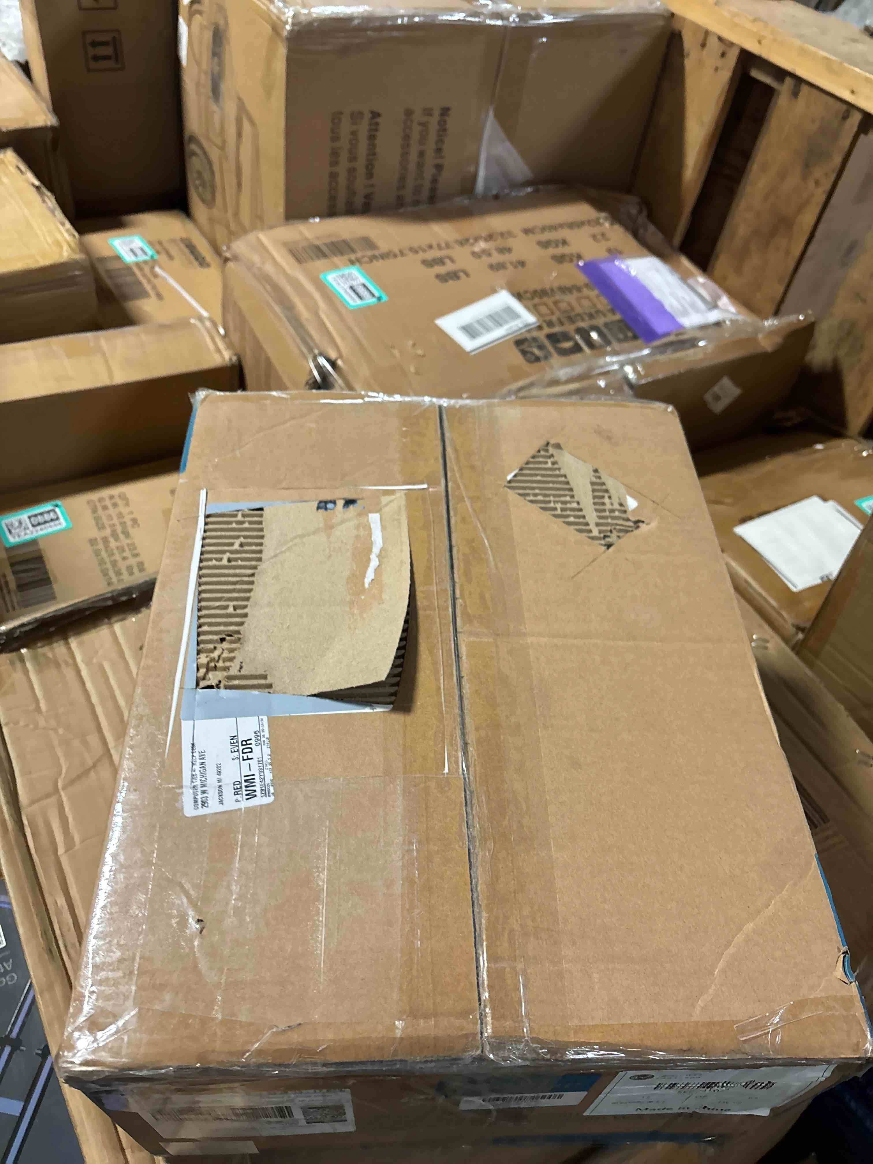 https://s3.amazonaws.com/lotting-images-prod/phillipi/TEA2240857_1744741839609.jpeg
