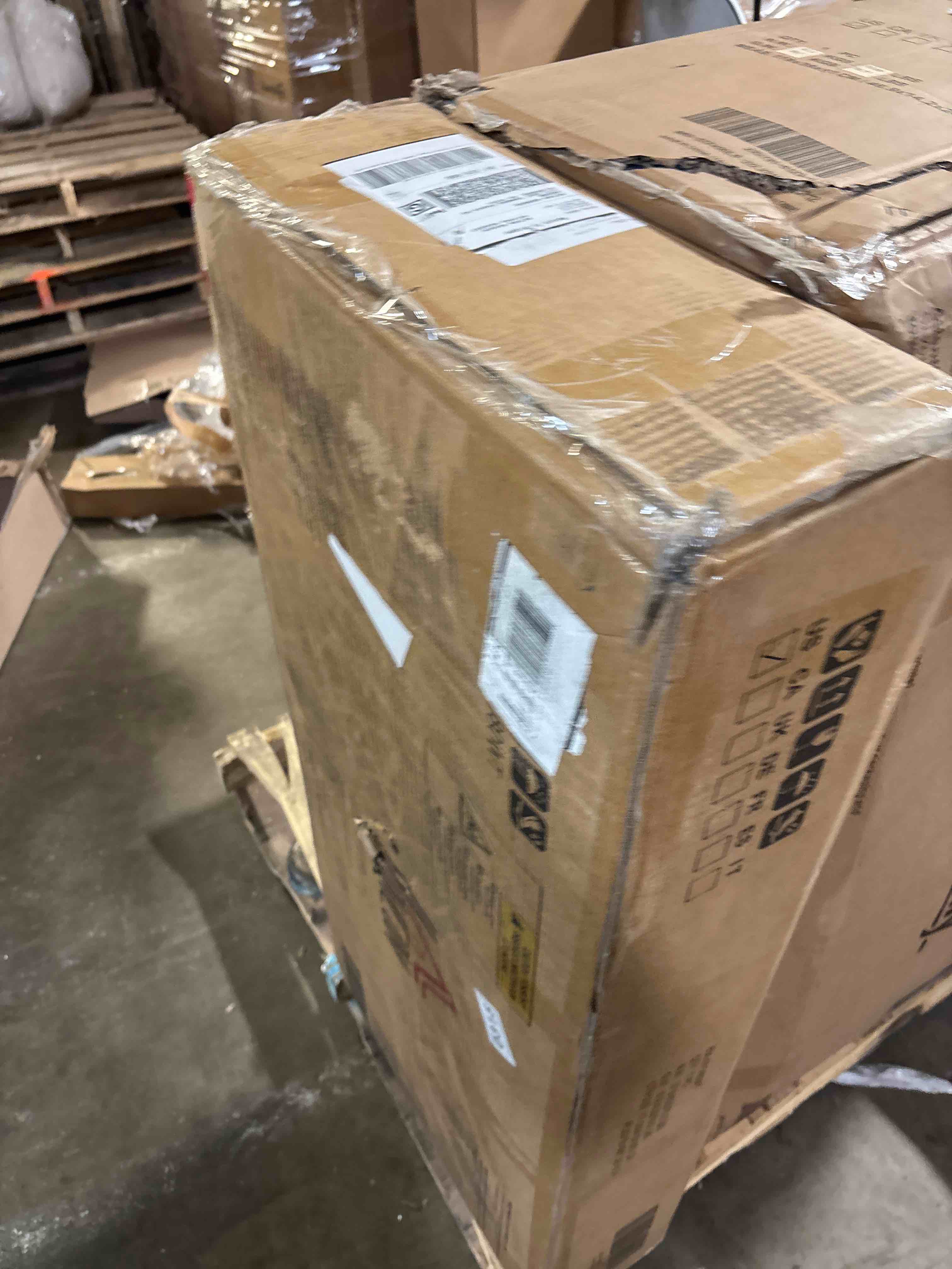 https://s3.amazonaws.com/lotting-images-prod/phillipi/TEA2240879_1744733030163.jpeg