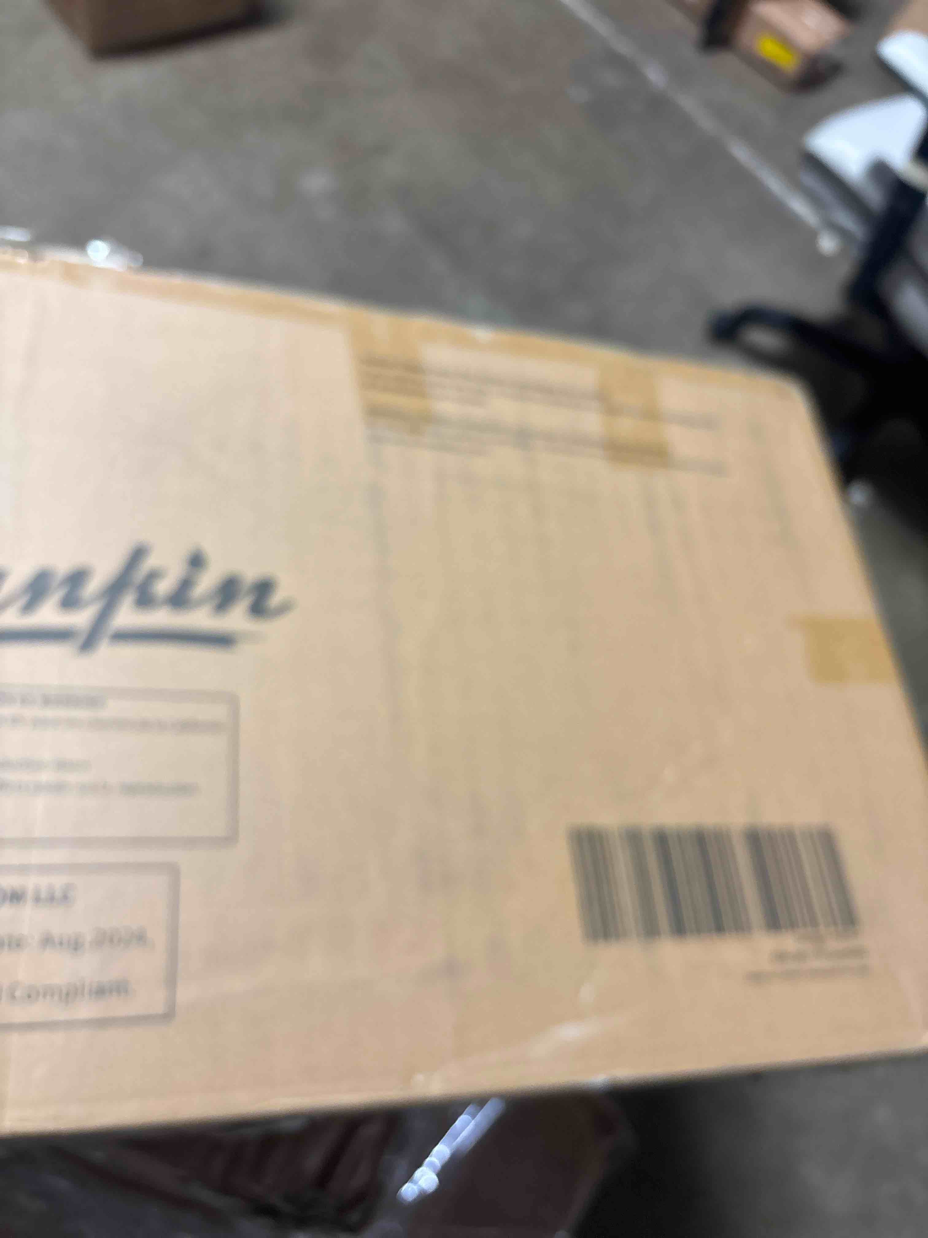 https://s3.amazonaws.com/lotting-images-prod/phillipi/TEA2240913_1744726754632.jpeg