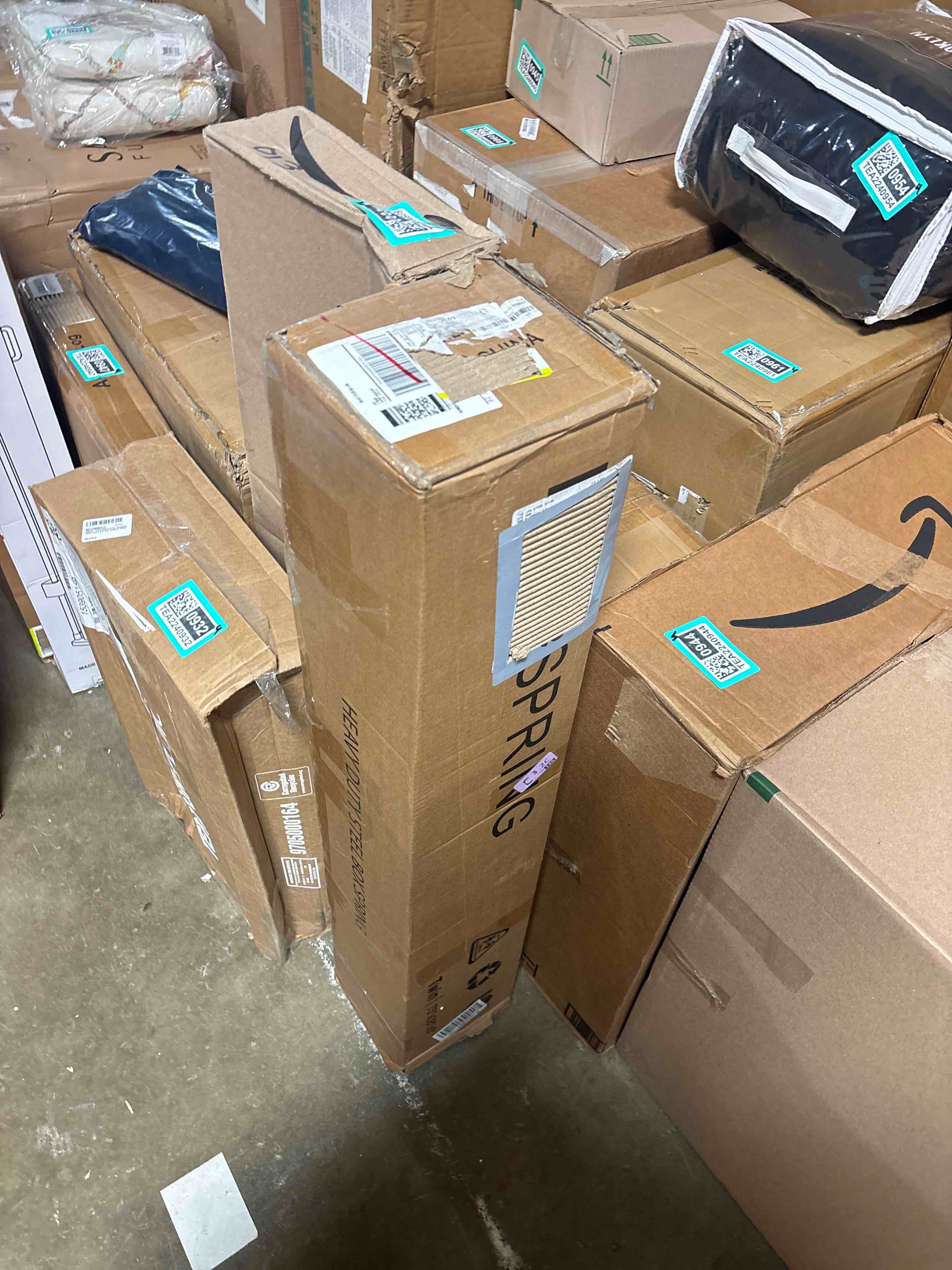 https://s3.amazonaws.com/lotting-images-prod/phillipi/TEA2240929_1744723694909.jpeg
