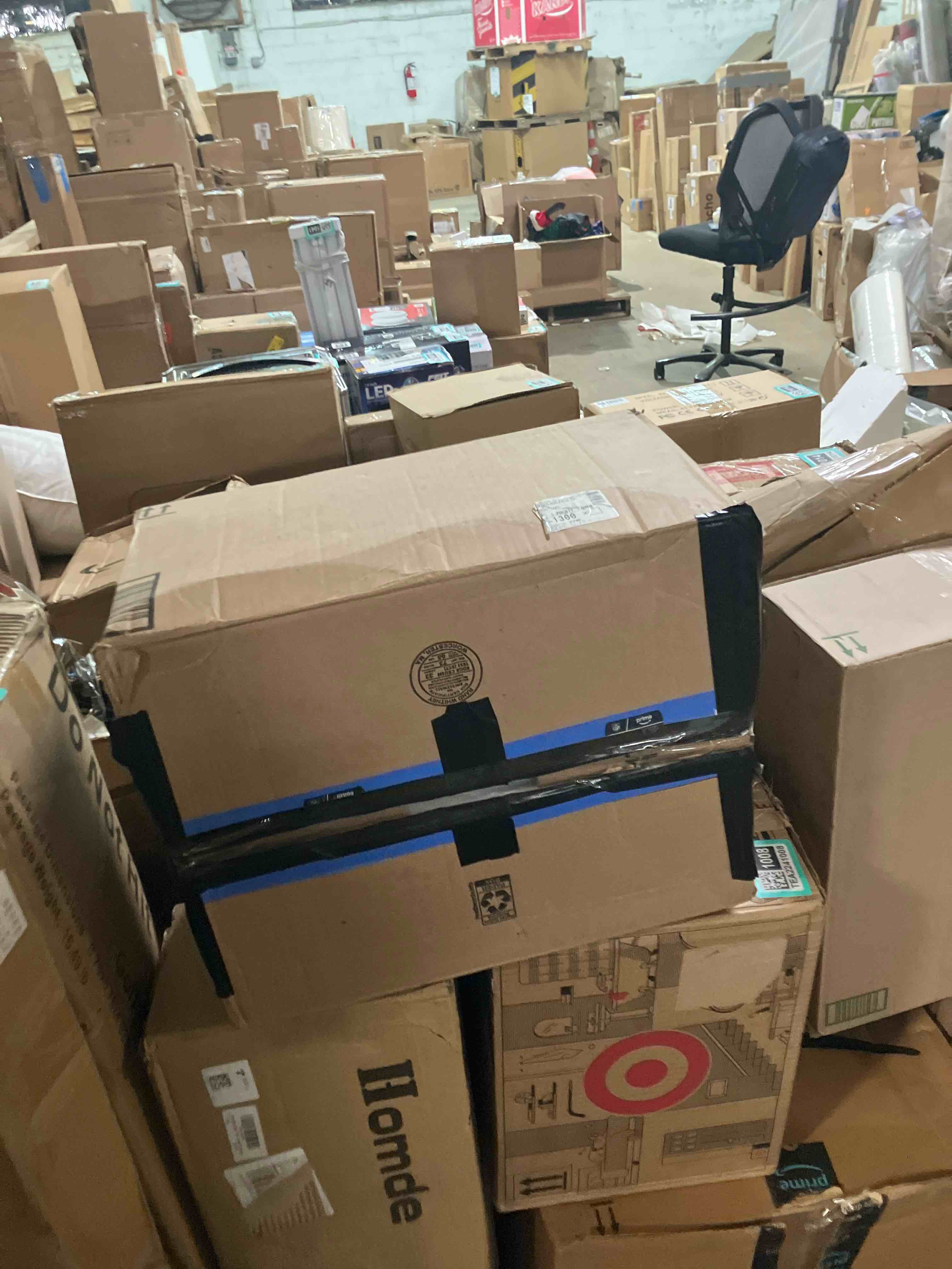 https://s3.amazonaws.com/lotting-images-prod/phillipi/TEA2241000_1744732206832.jpeg