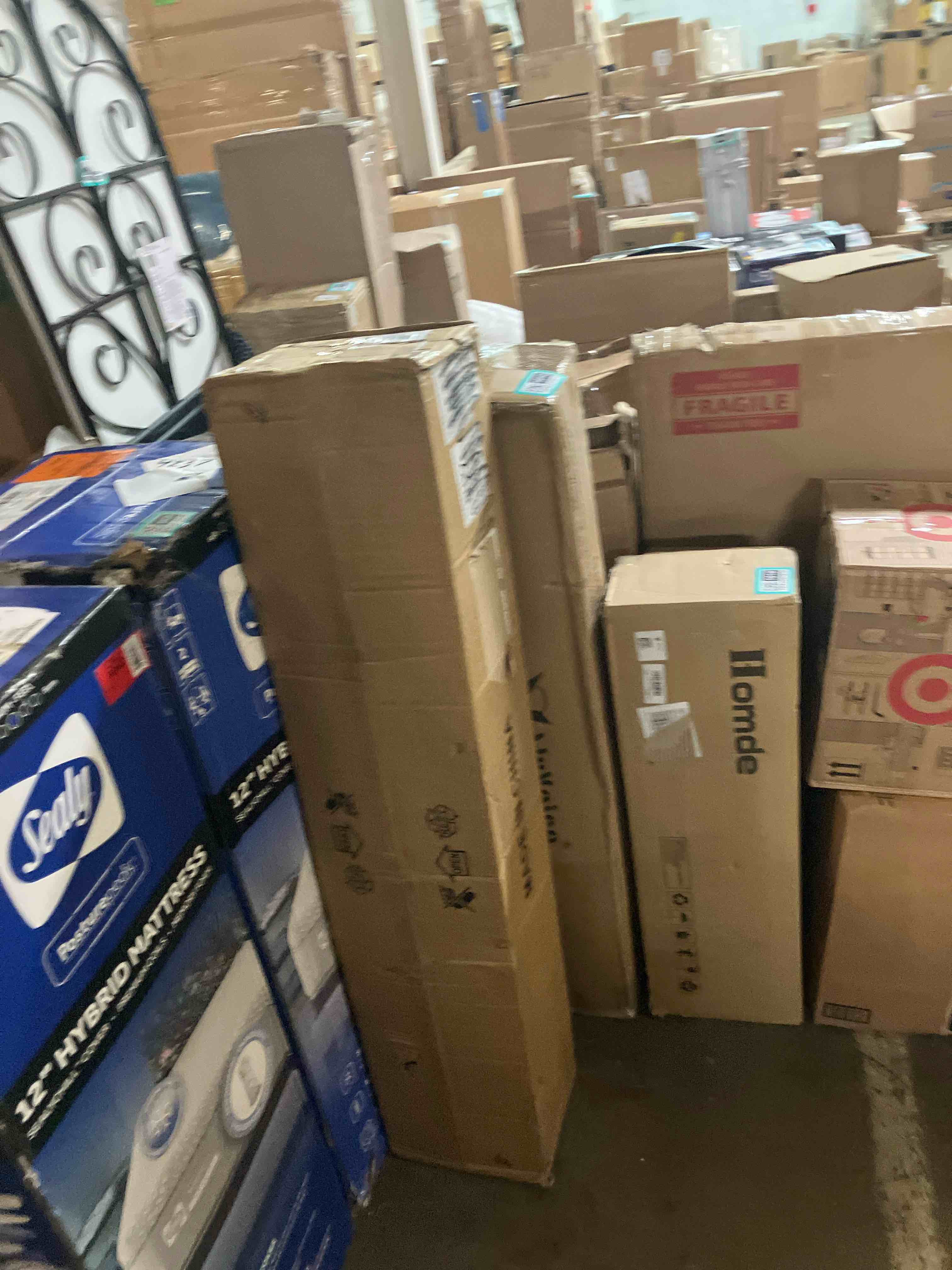 https://s3.amazonaws.com/lotting-images-prod/phillipi/TEA2241006_1744731532810.jpeg