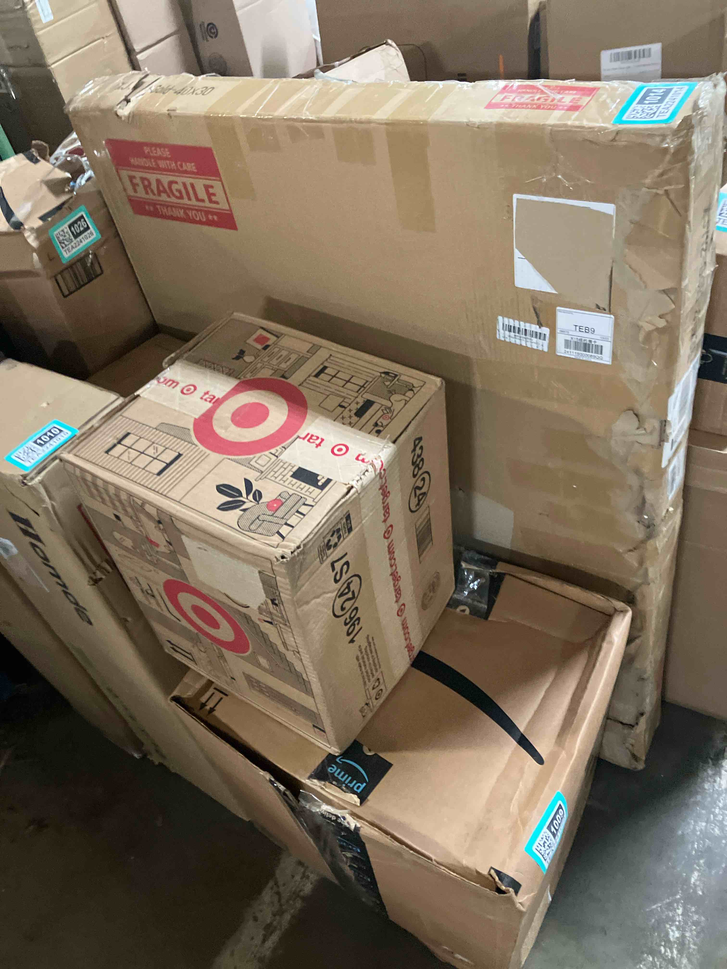 https://s3.amazonaws.com/lotting-images-prod/phillipi/TEA2241008_1744731373877.jpeg