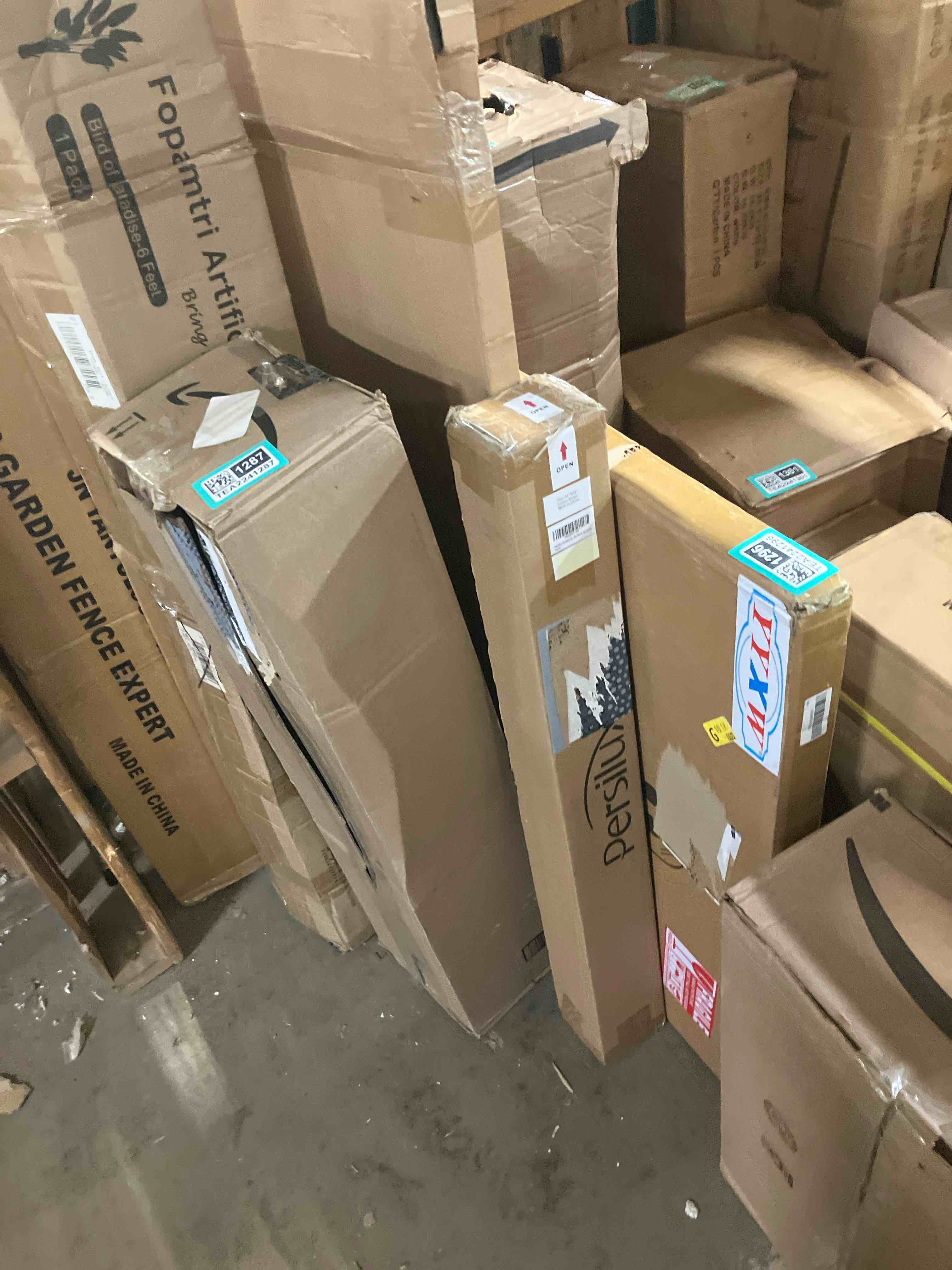 https://s3.amazonaws.com/lotting-images-prod/phillipi/TEA2241285_1744739103623.jpeg