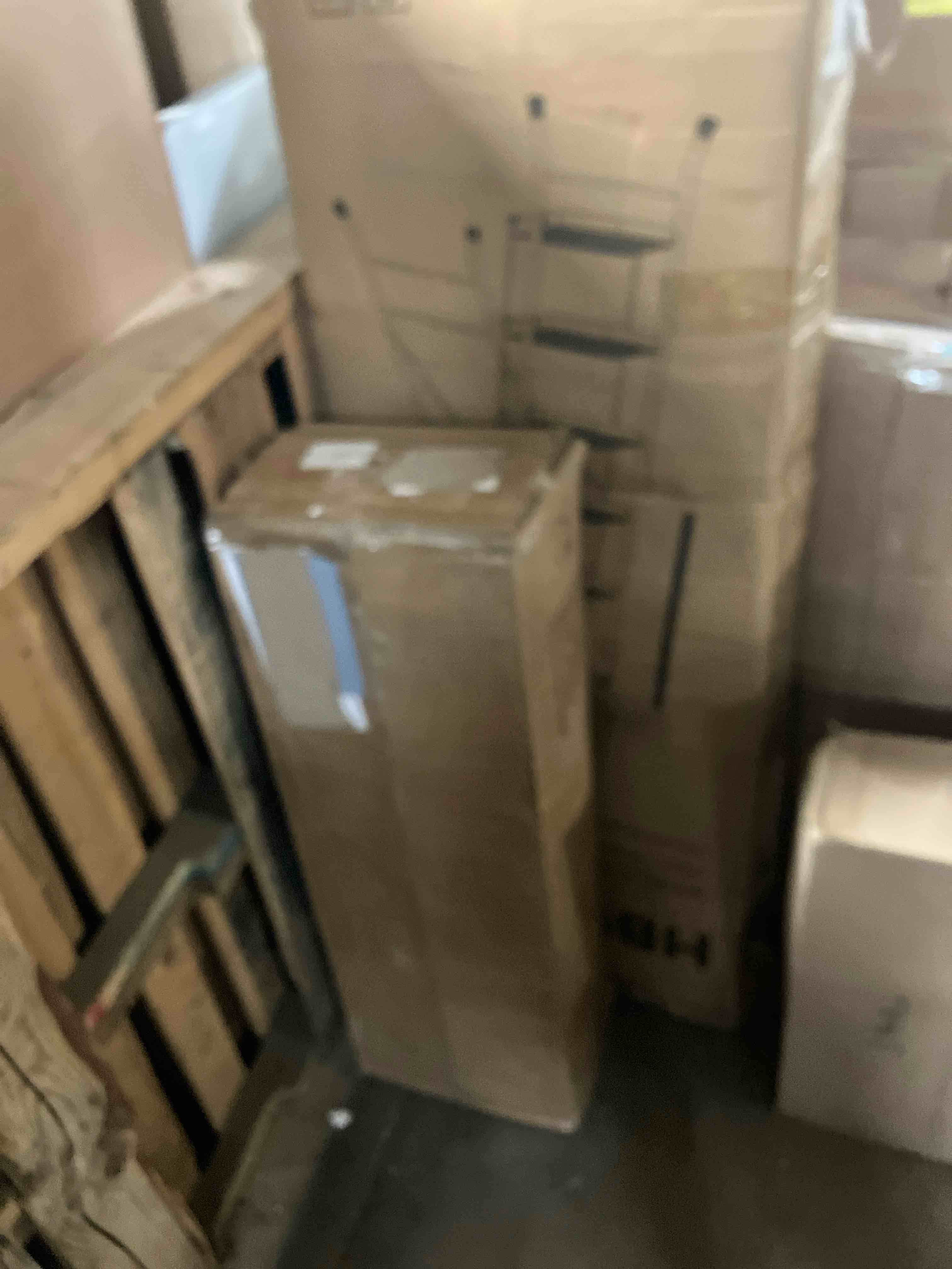 https://s3.amazonaws.com/lotting-images-prod/phillipi/TEA2241304_1744736943041.jpeg