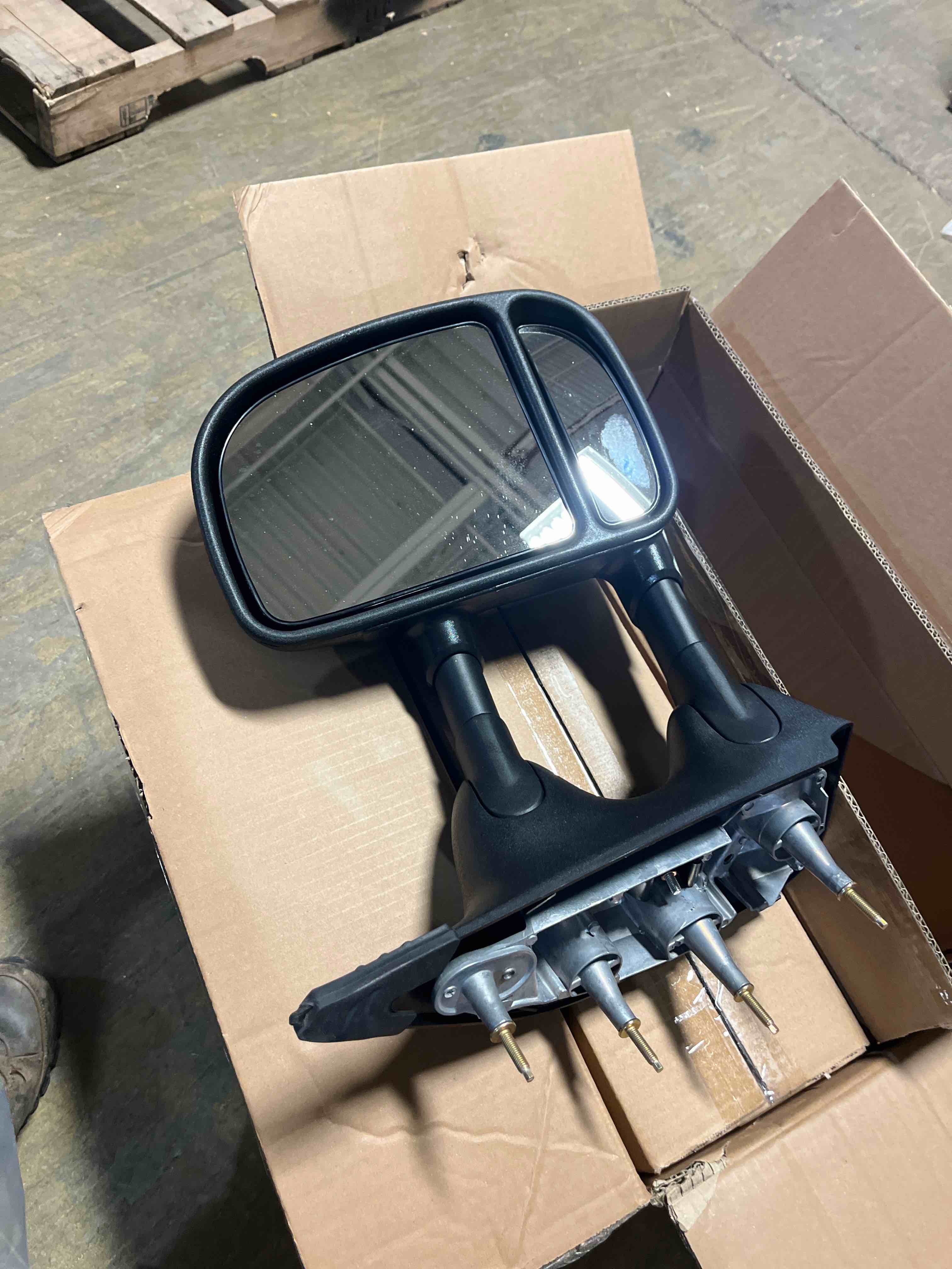 PartsFlow 2Pcs Manual Tow Telescopic Side Mirrors For 2002-2016 Ford E-350 Super Duty/E-150/E-250/Econoline Van/Econoline/E-150 Club Wagon/E-350 Club Wagon