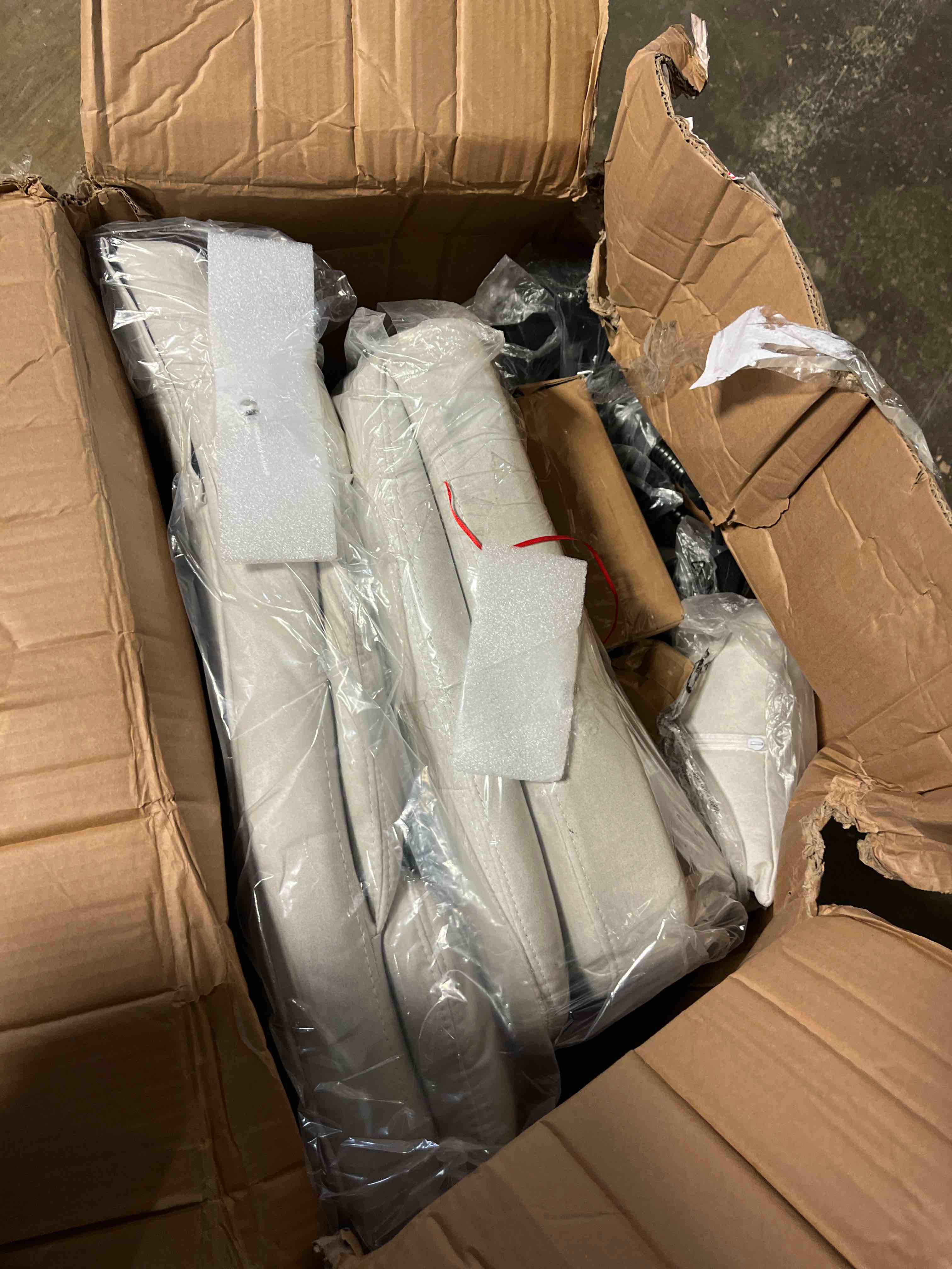 https://s3.amazonaws.com/lotting-images-prod/phillipi/TEA2241560_1744814851606.jpeg