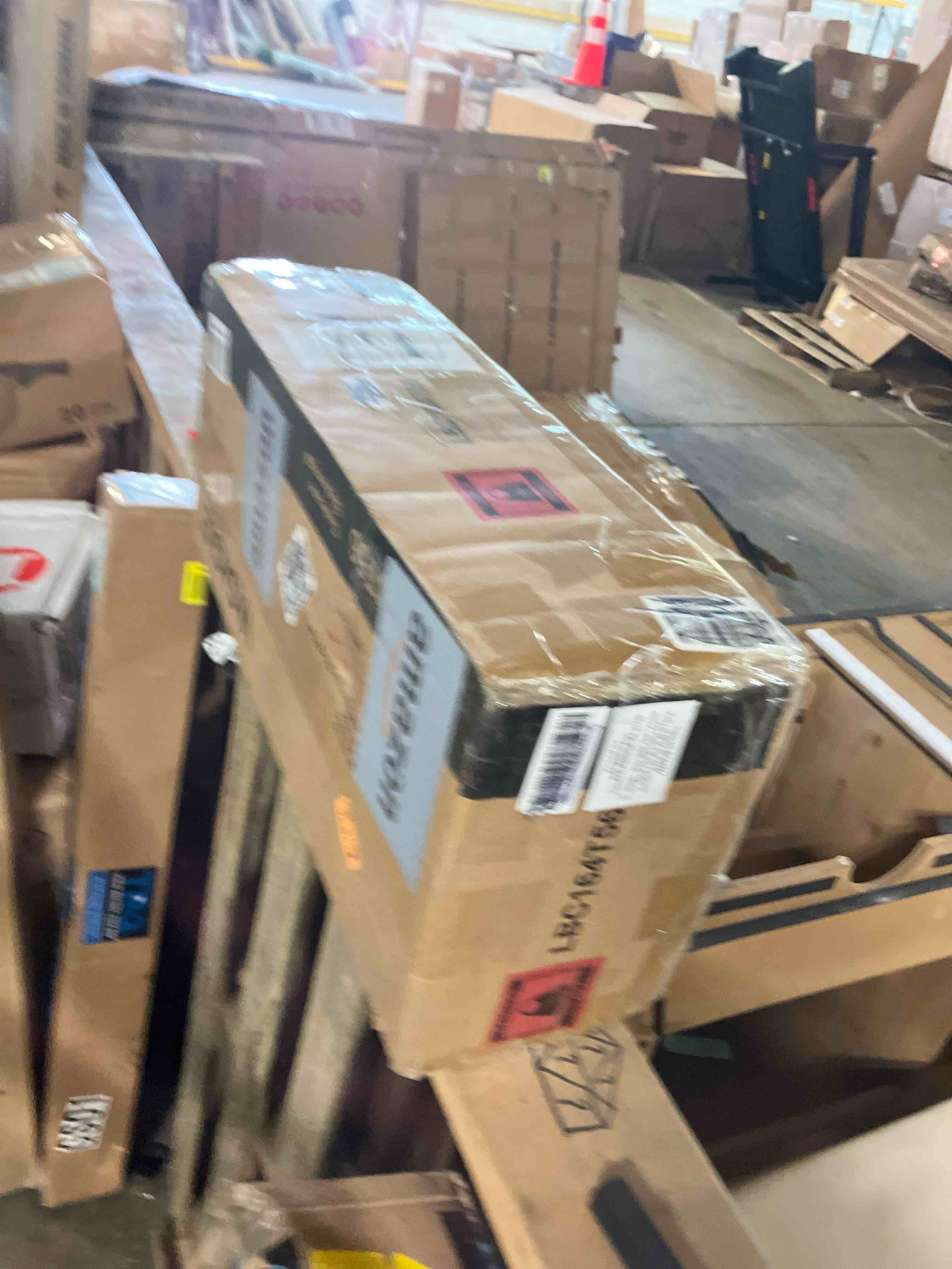 https://s3.amazonaws.com/lotting-images-prod/phillipi/TEA2241616_1745349346819.jpeg