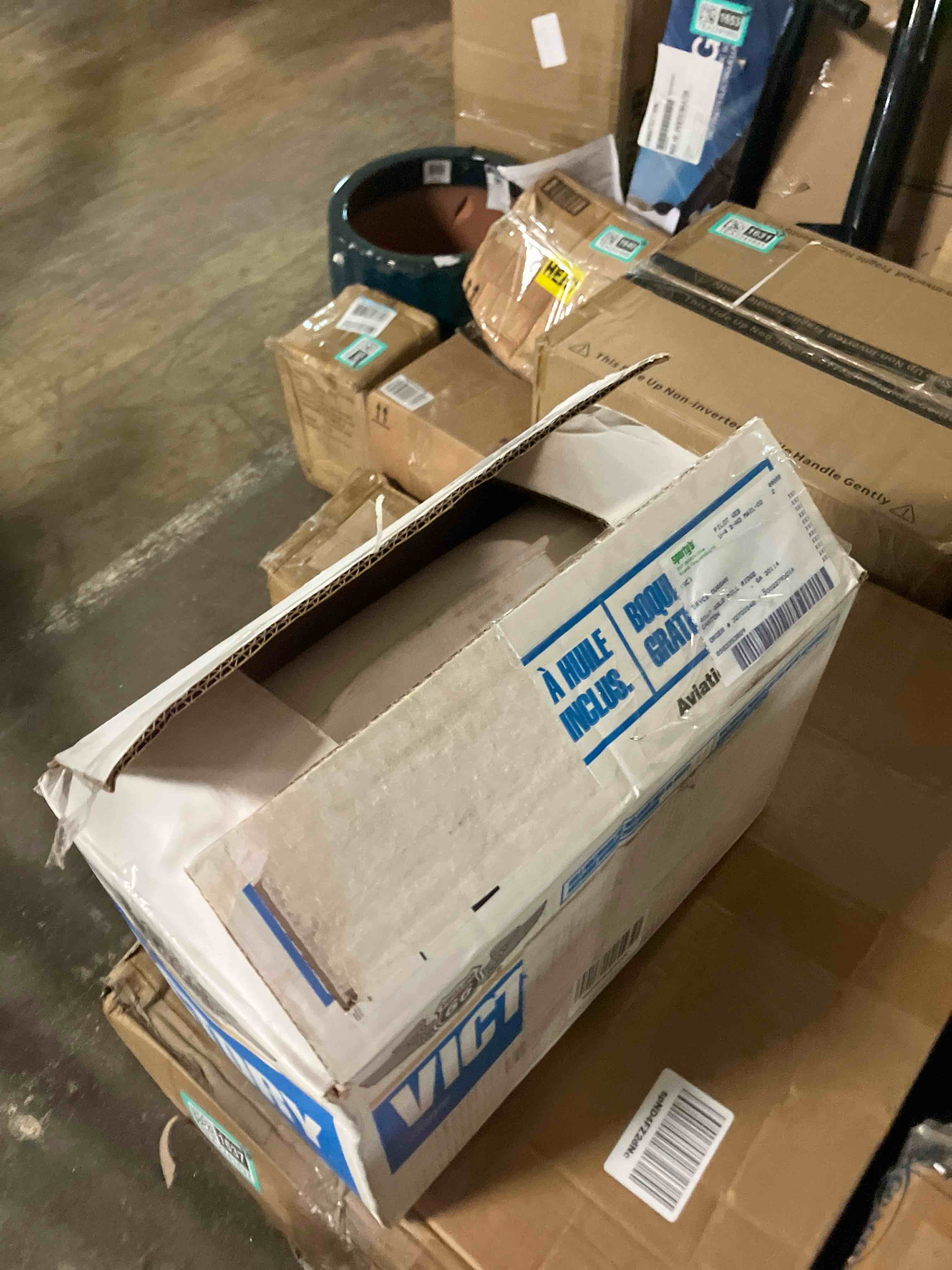 https://s3.amazonaws.com/lotting-images-prod/phillipi/TEA2241628_1745348076874.jpeg