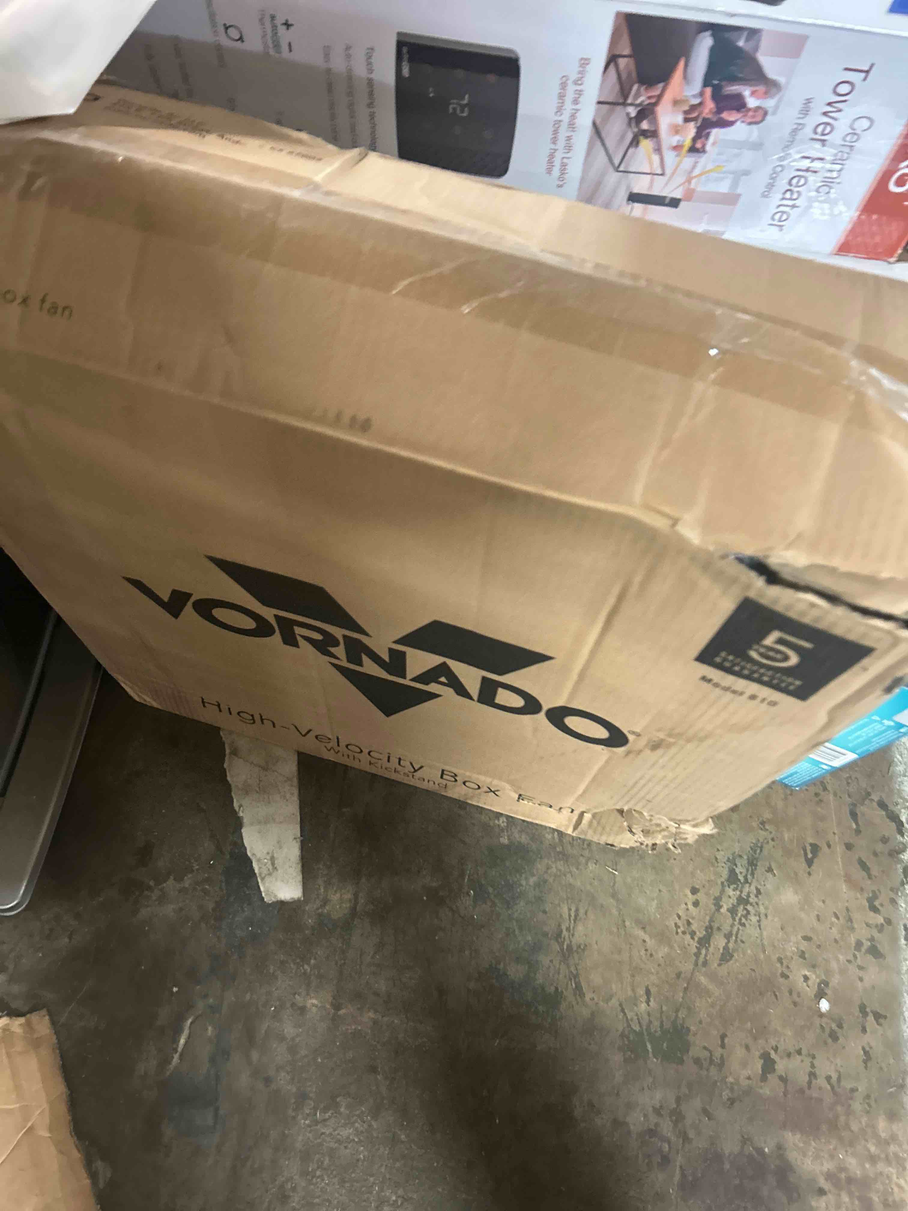 https://s3.amazonaws.com/lotting-images-prod/phillipi/TEA2242222_1750435455156.jpeg