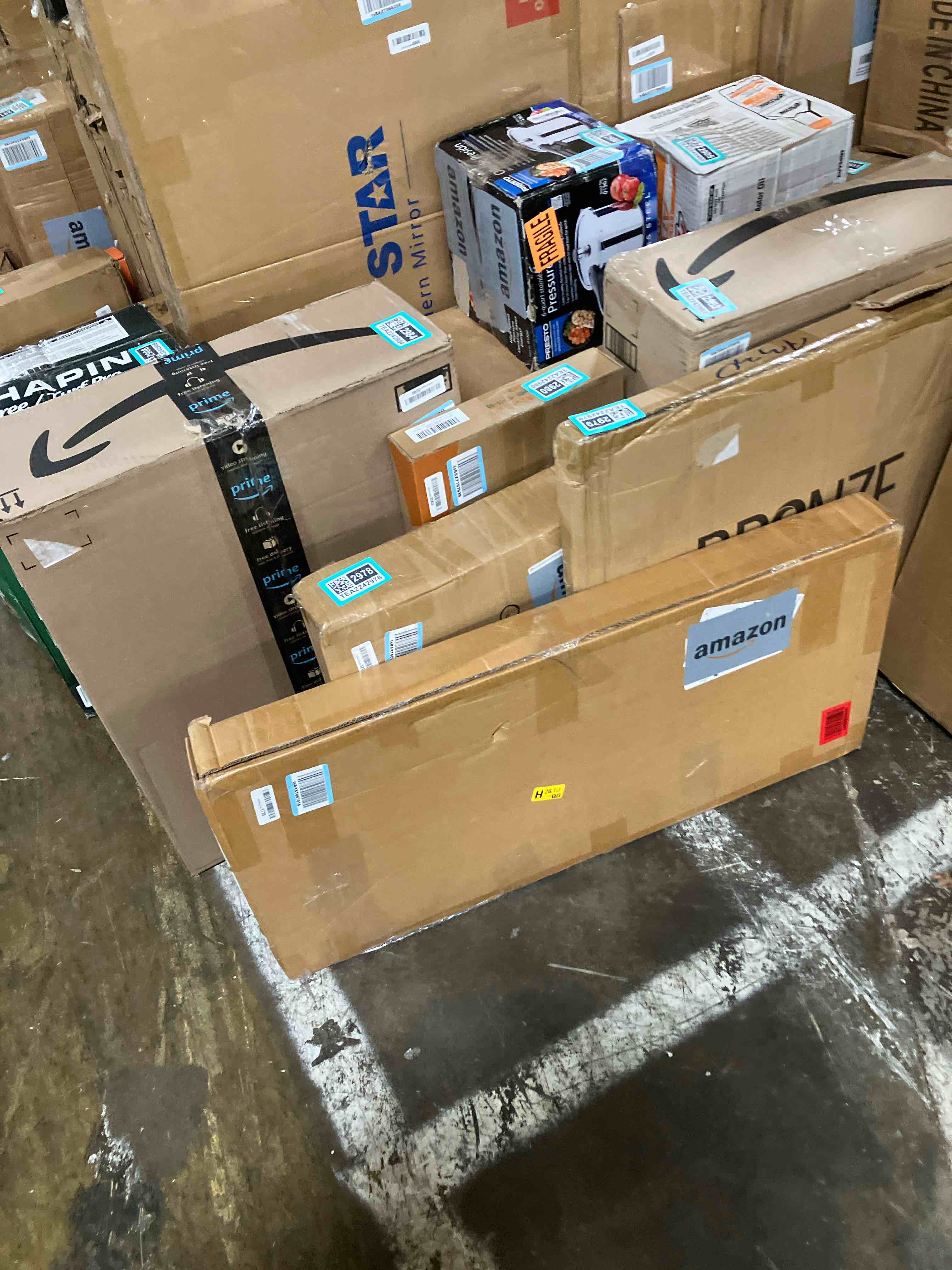 https://s3.amazonaws.com/lotting-images-prod/phillipi/TEA2242988_1750884481658.jpeg