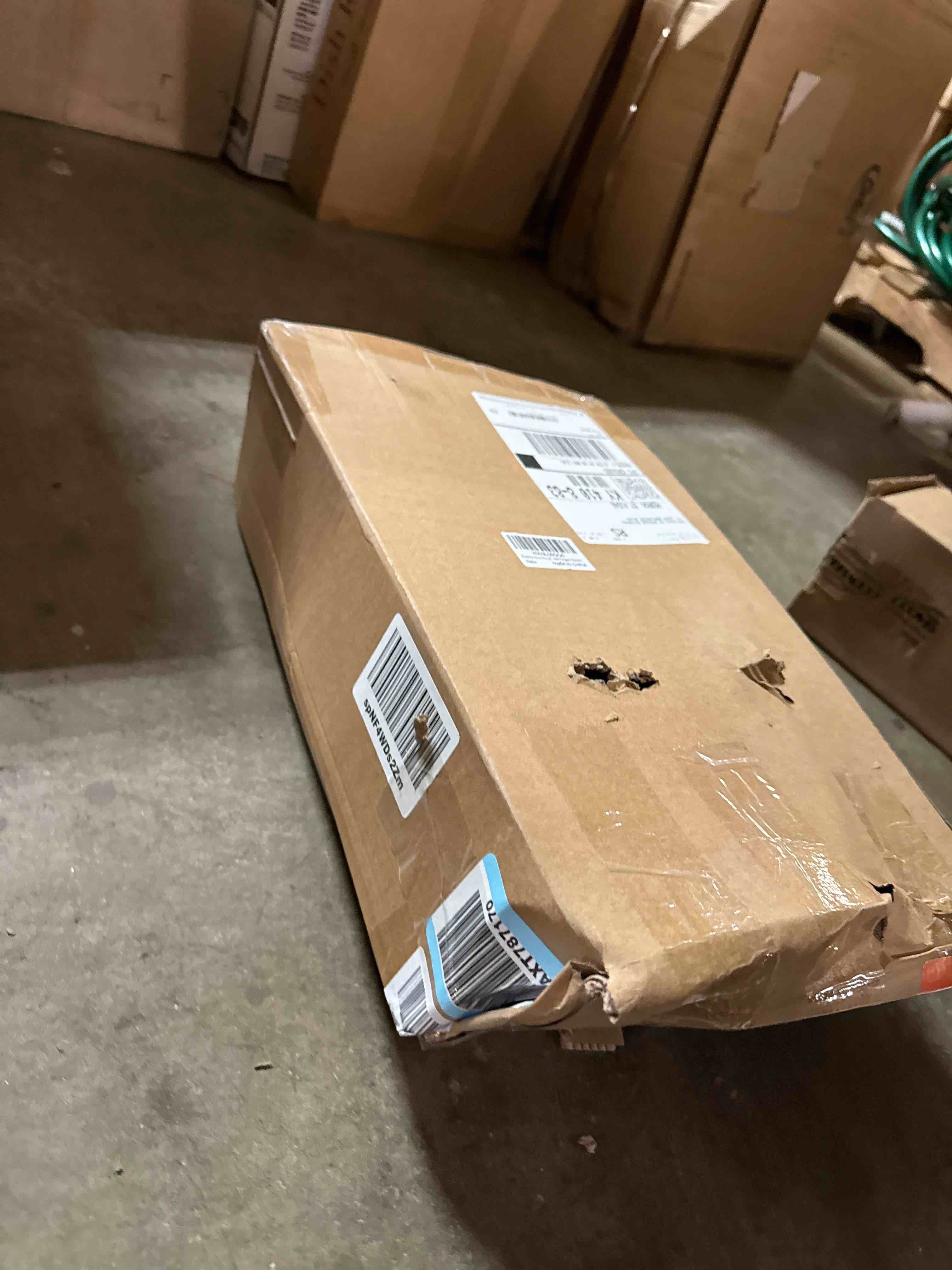 https://s3.amazonaws.com/lotting-images-prod/phillipi/TEA2243210_1751381788566.jpeg
