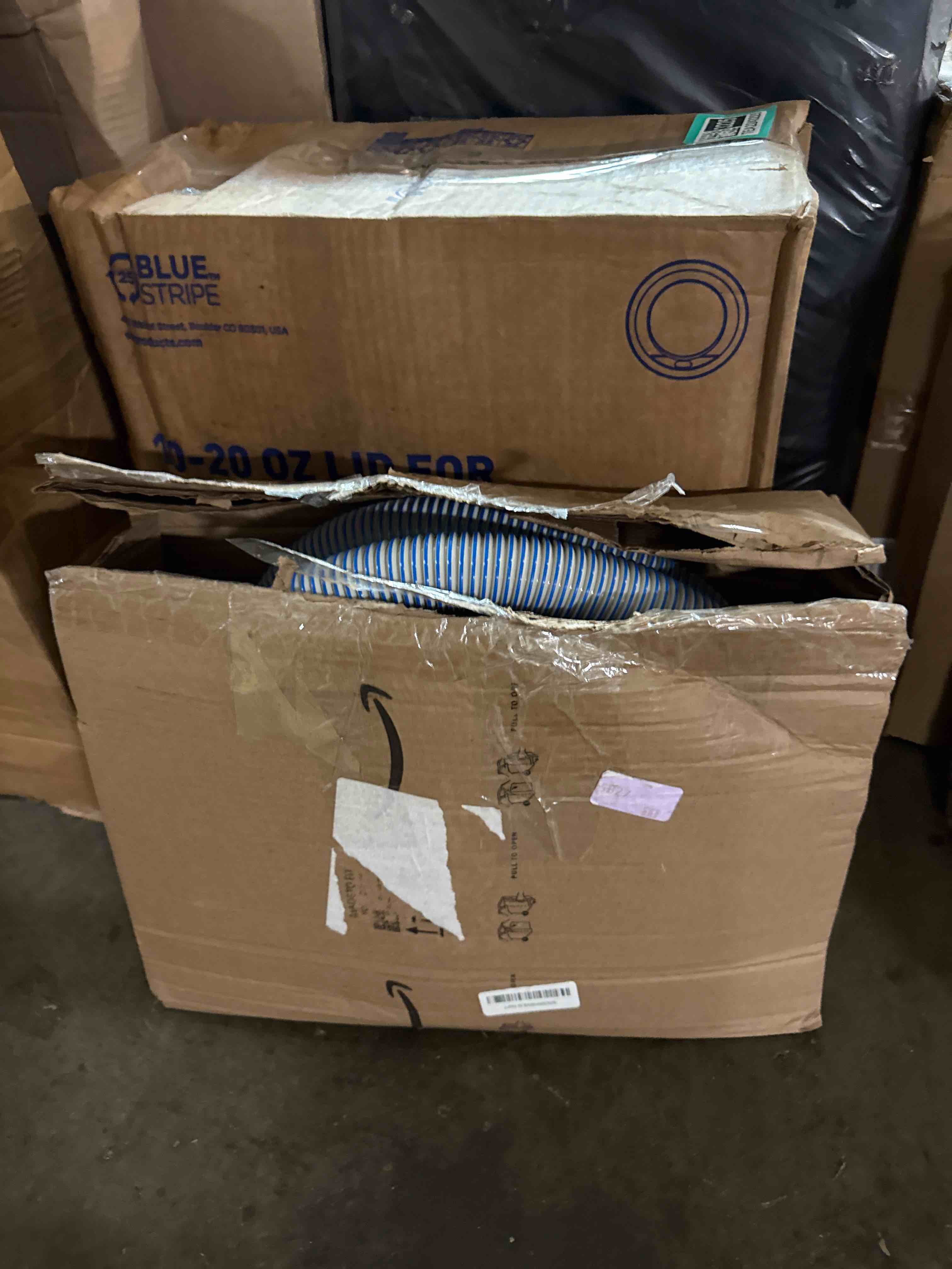 https://s3.amazonaws.com/lotting-images-prod/phillipi/TEA2243231_1751386106142.jpeg