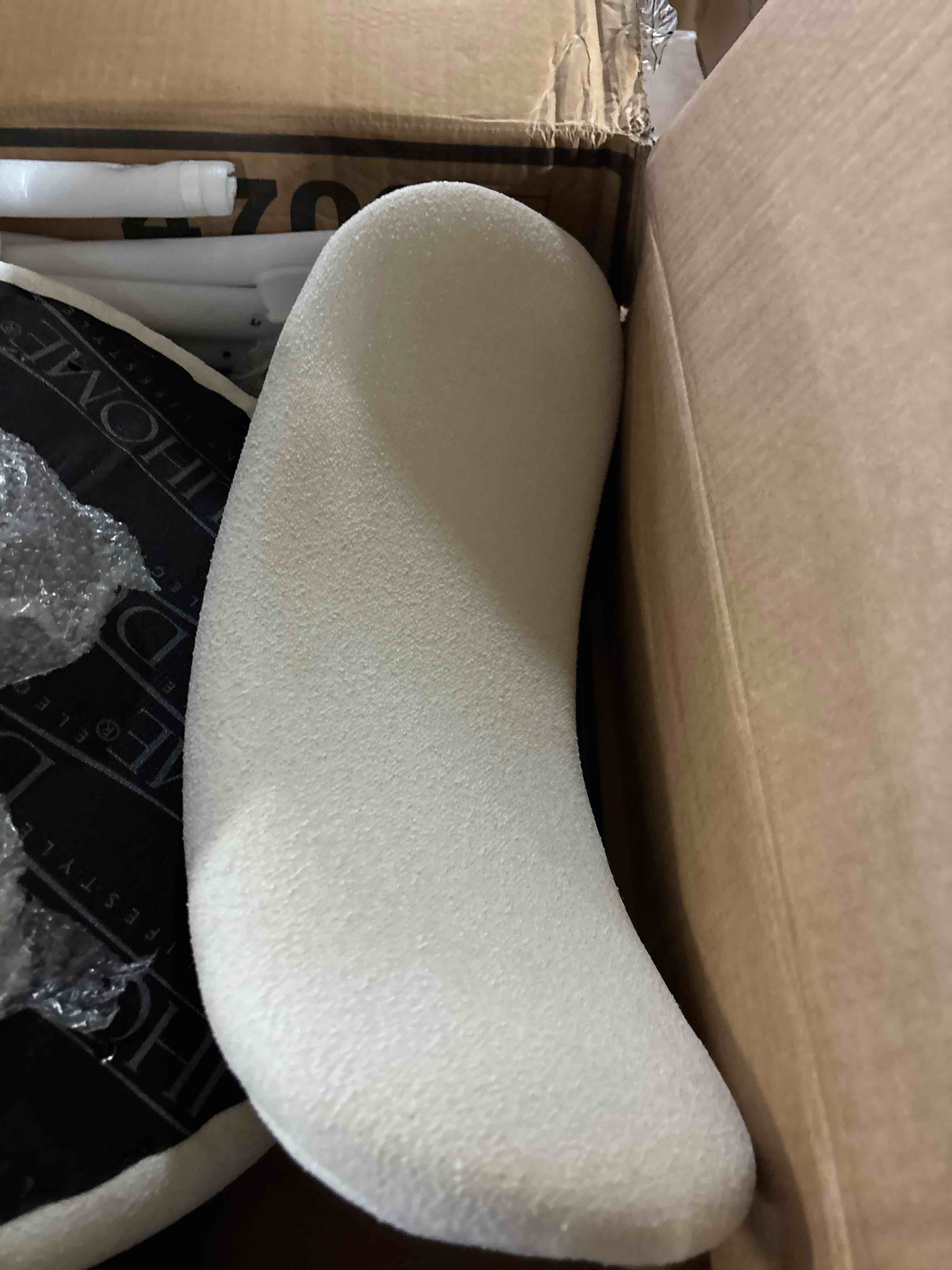 https://s3.amazonaws.com/lotting-images-prod/phillipi/TEA2243539_1751556440993.jpeg