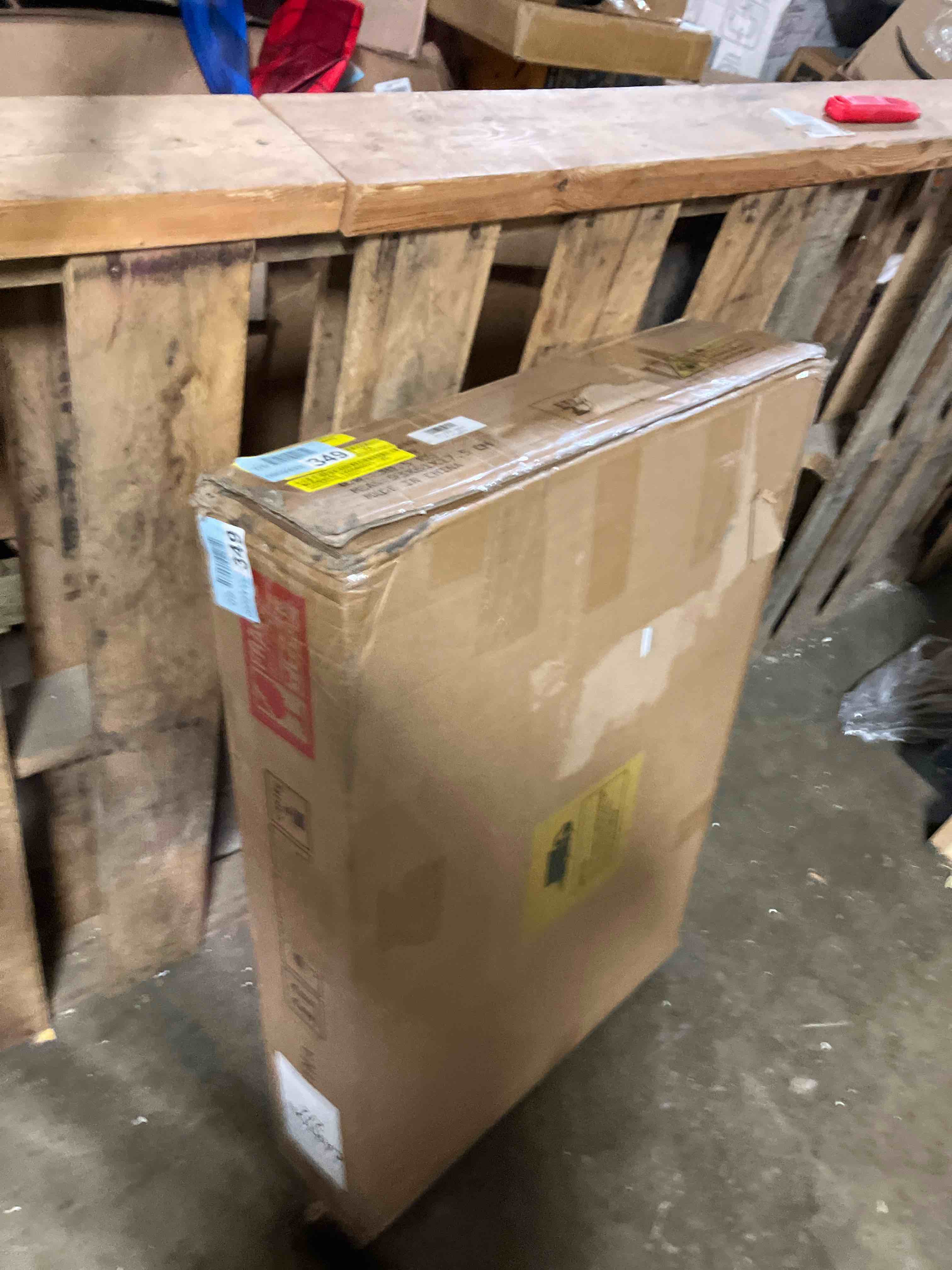https://s3.amazonaws.com/lotting-images-prod/phillipi/TEA2243763_1751922421305.jpeg