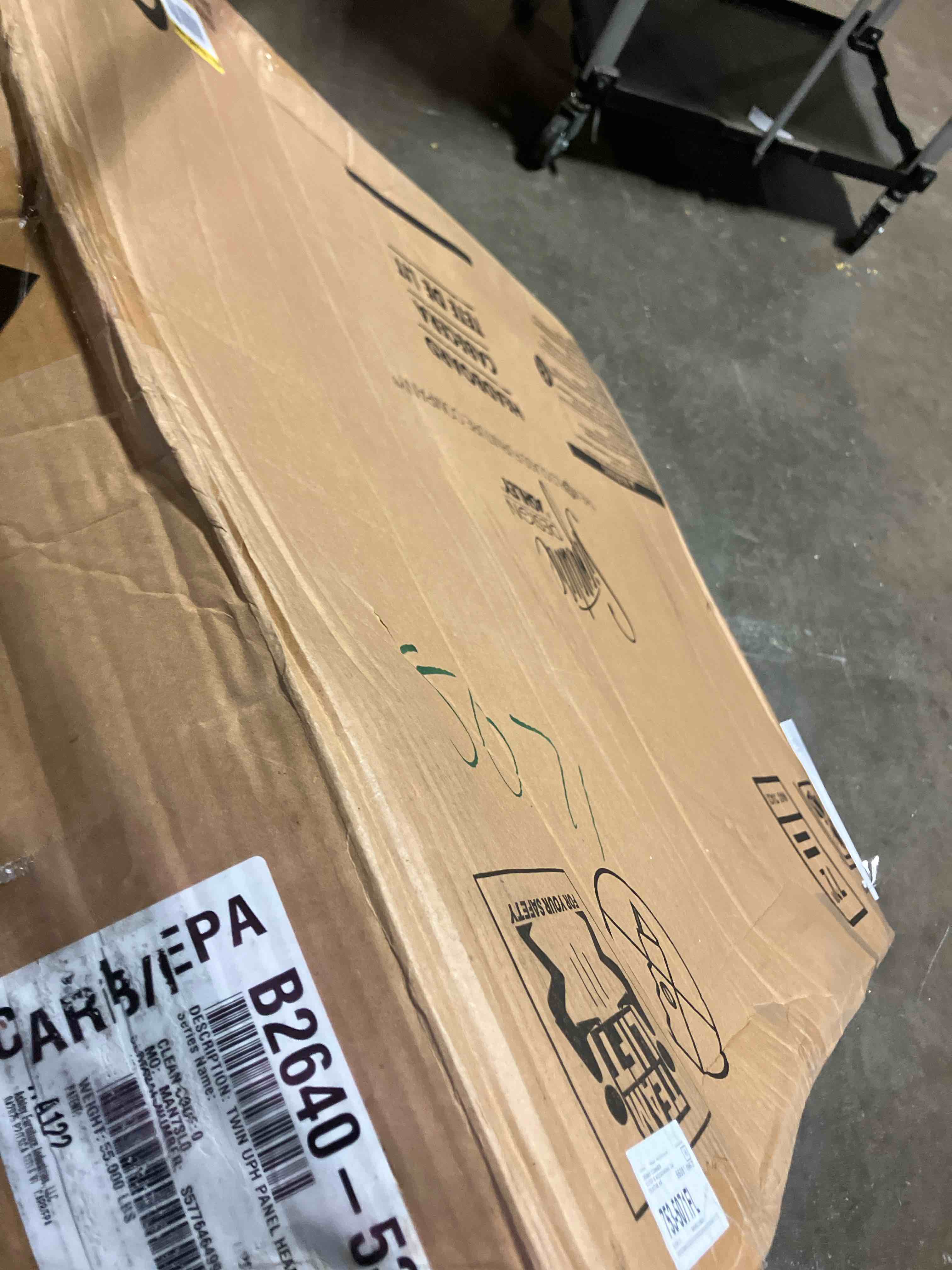 https://s3.amazonaws.com/lotting-images-prod/phillipi/TEA2243796_1751997757034.jpeg