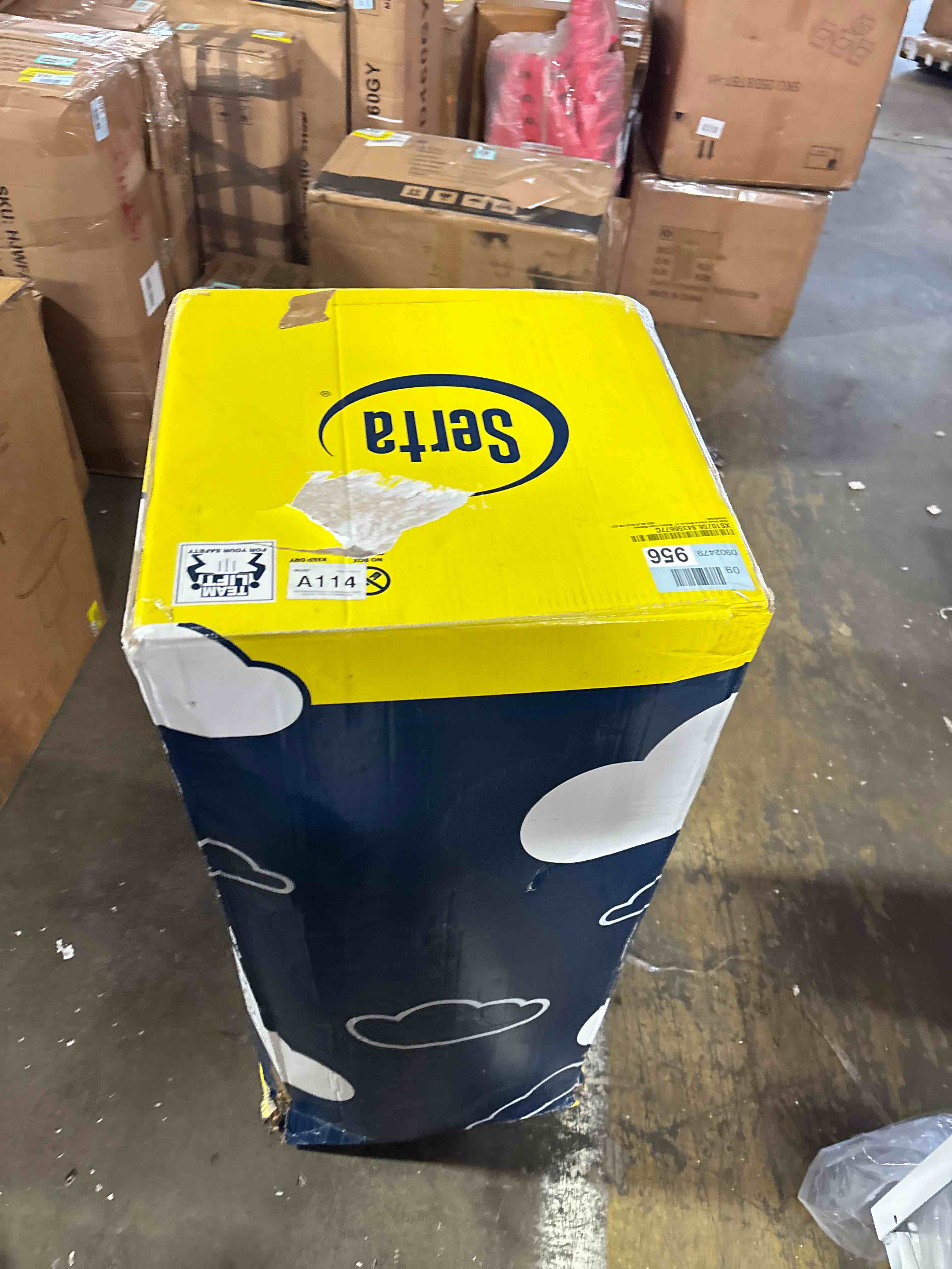 https://s3.amazonaws.com/lotting-images-prod/phillipi/TEA2243955_1752002200888.jpeg