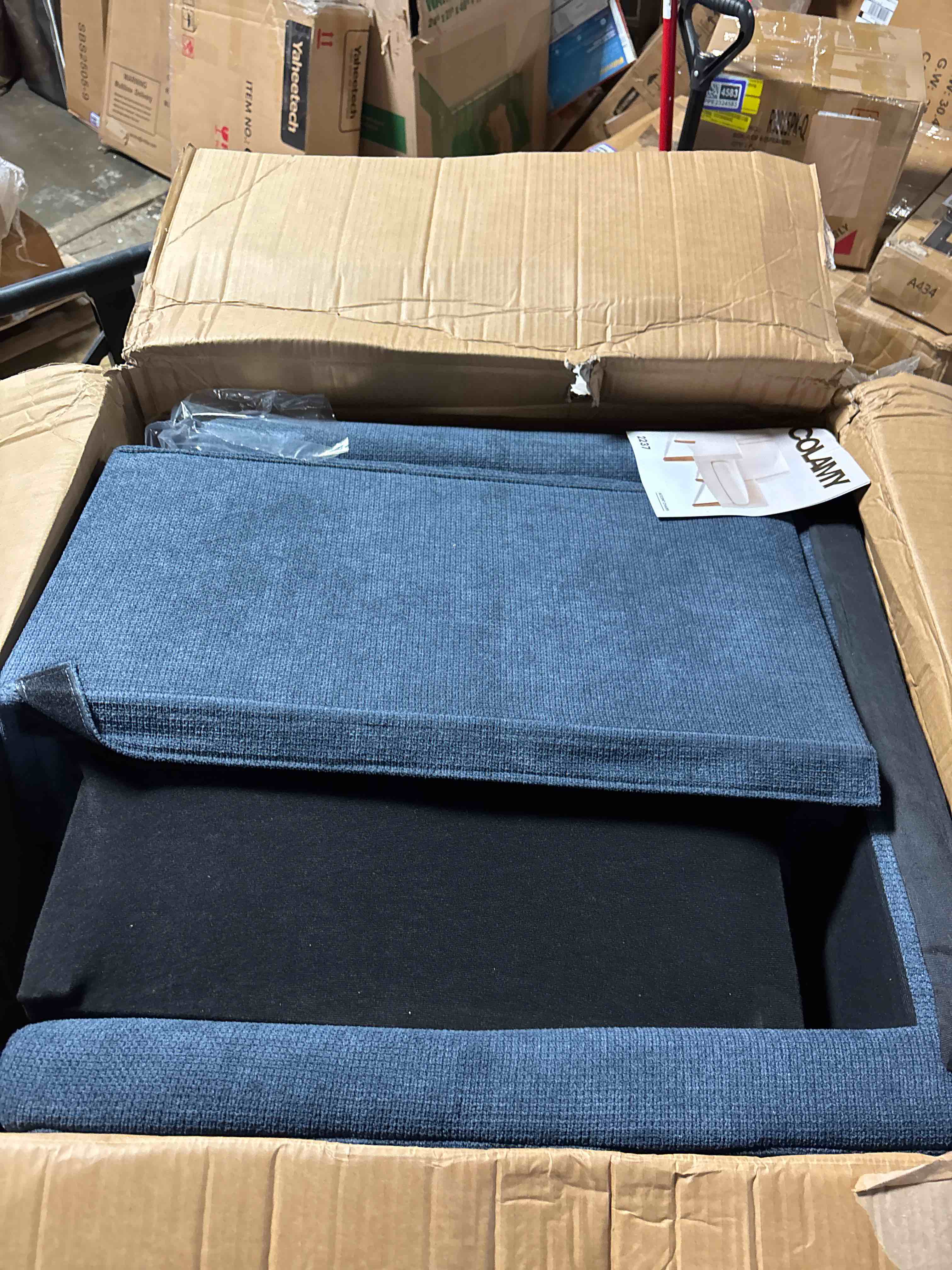 https://s3.amazonaws.com/lotting-images-prod/phillipi/TEA2243959_1752000557287.jpeg
