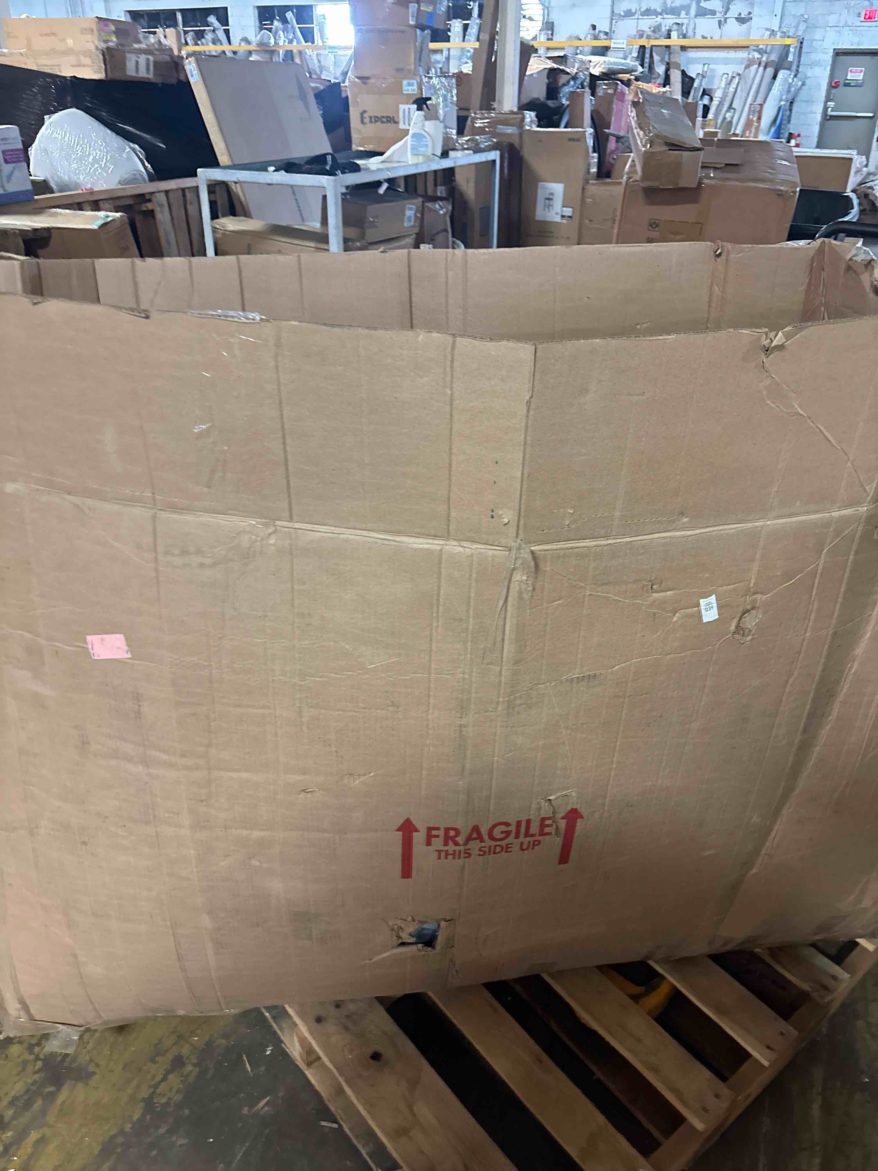 https://s3.amazonaws.com/lotting-images-prod/phillipi/TEA2243983_1751987806031.jpeg
