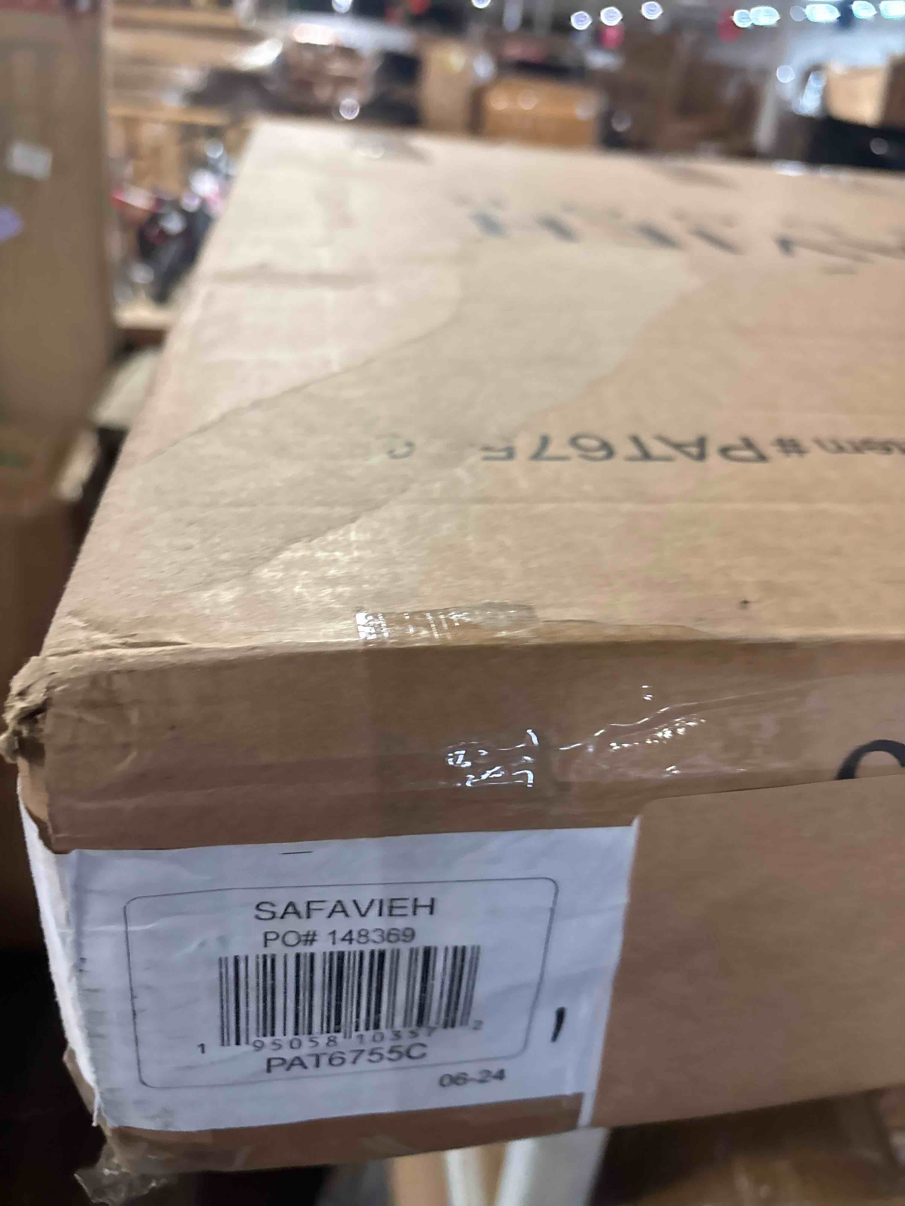 https://s3.amazonaws.com/lotting-images-prod/phillipi/TEA2243989_1751986768972.jpeg