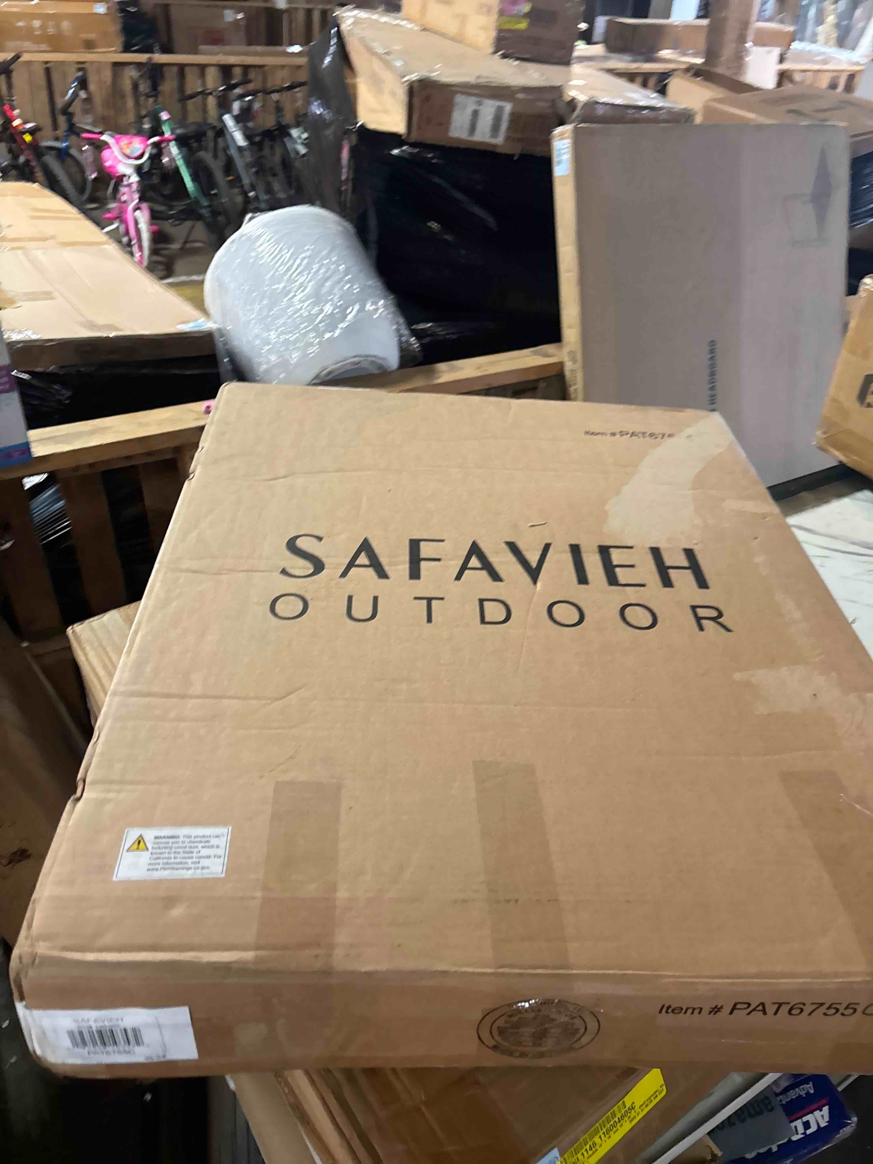 https://s3.amazonaws.com/lotting-images-prod/phillipi/TEA2243989_1751986773345.jpeg
