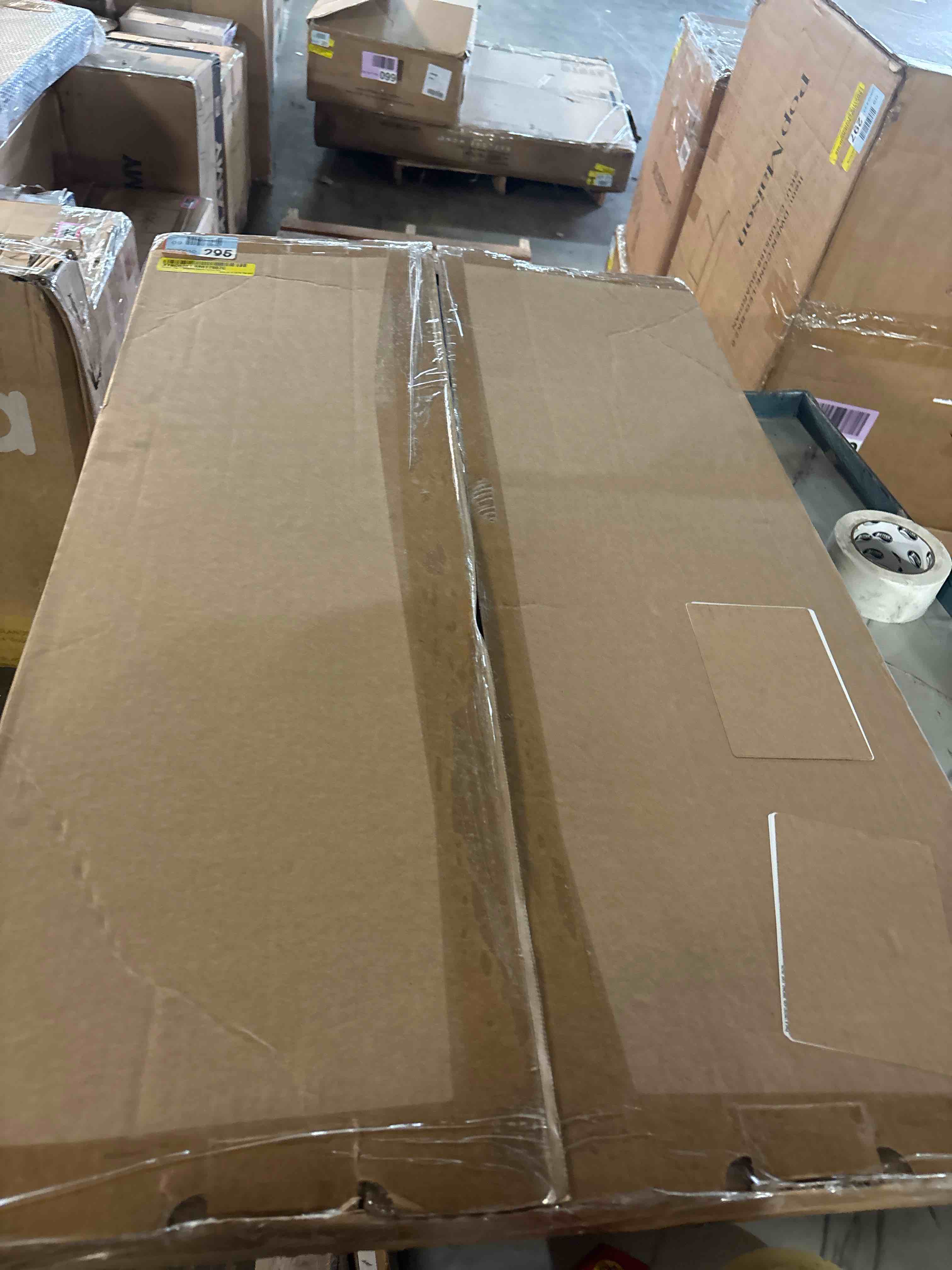 https://s3.amazonaws.com/lotting-images-prod/phillipi/TEA2243994_1751985018008.jpeg