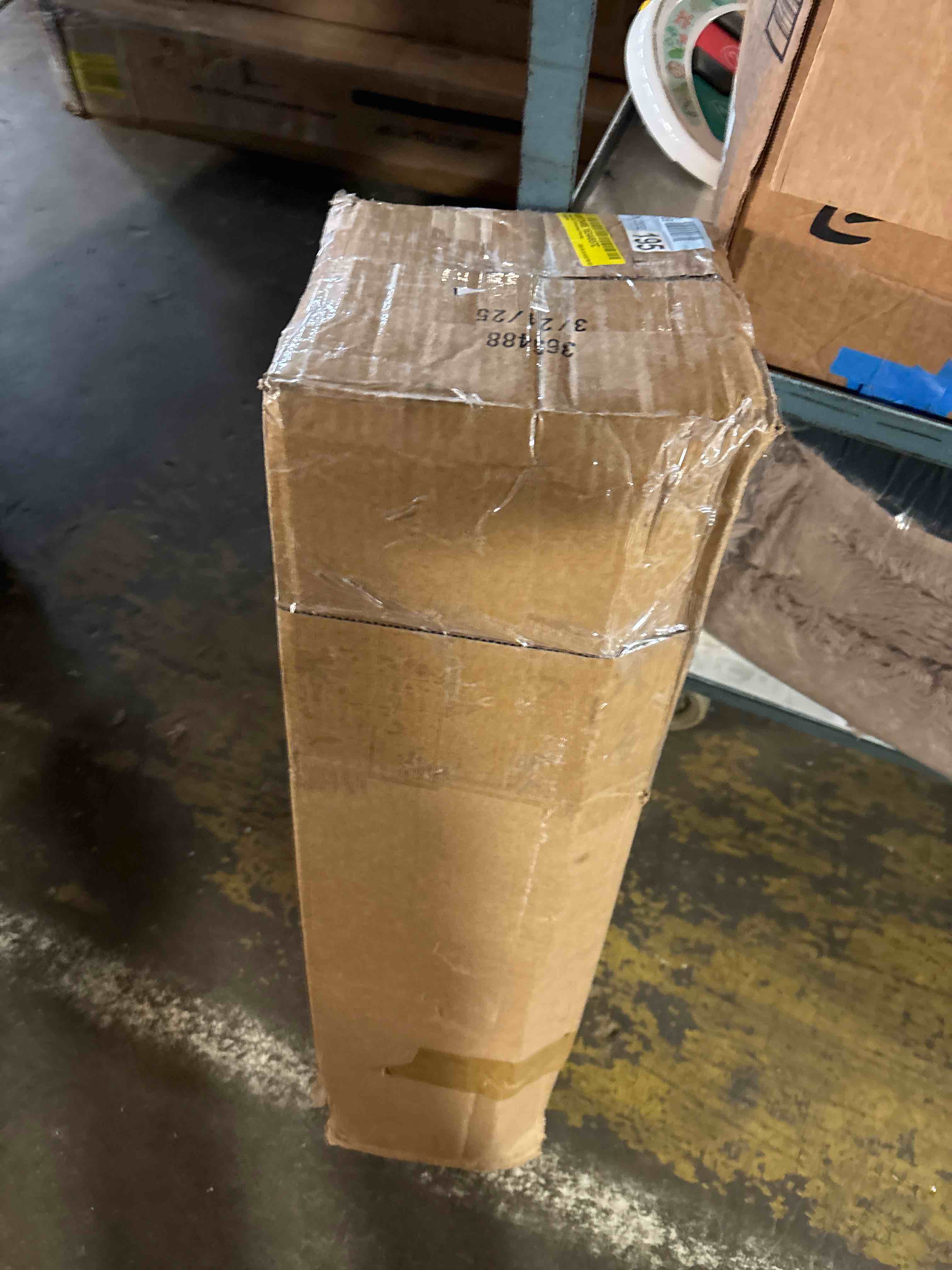 https://s3.amazonaws.com/lotting-images-prod/phillipi/TEA2243997_1751983438039.jpeg