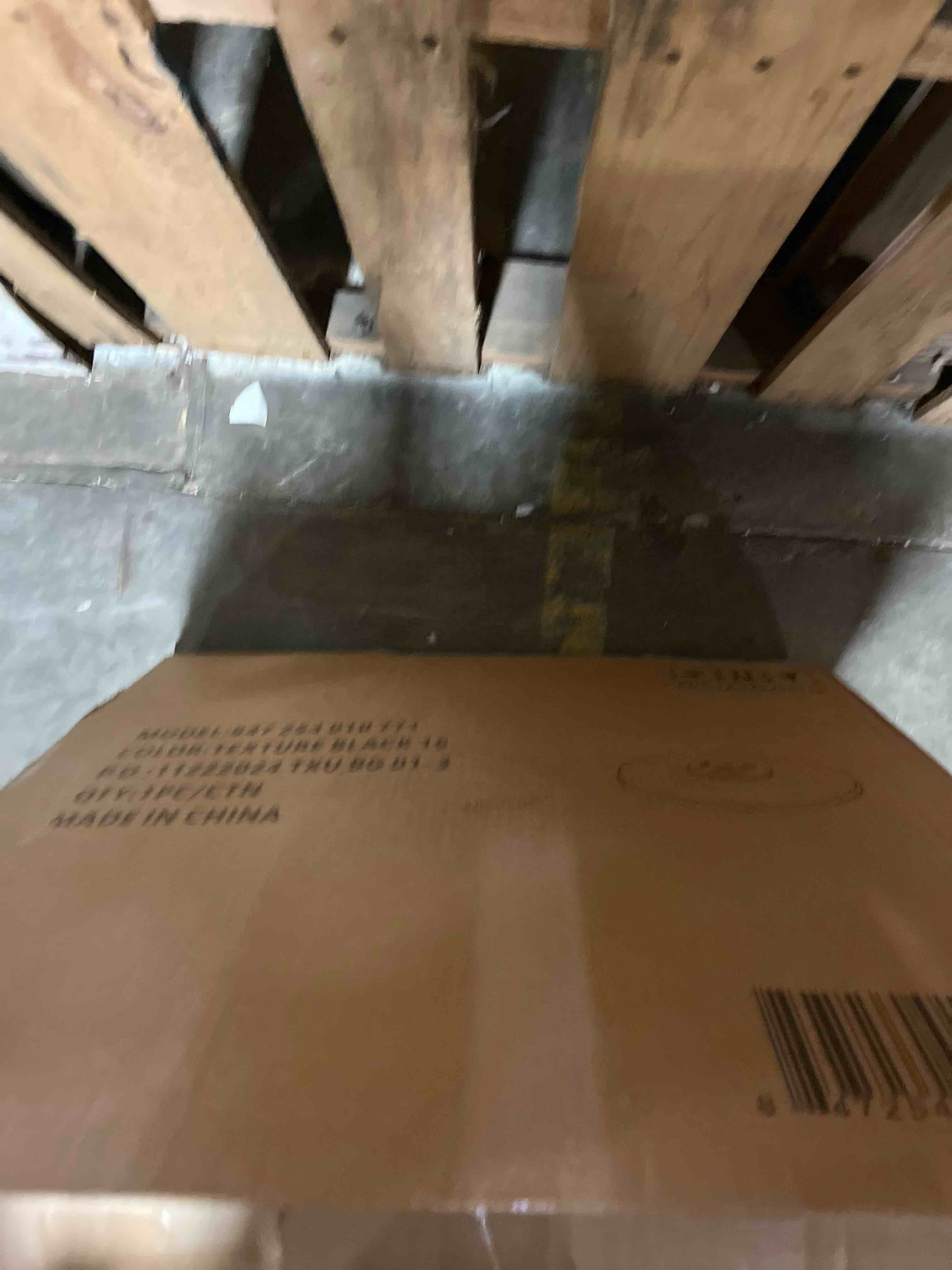 https://s3.amazonaws.com/lotting-images-prod/phillipi/TEA2244032_1751983794634.jpeg