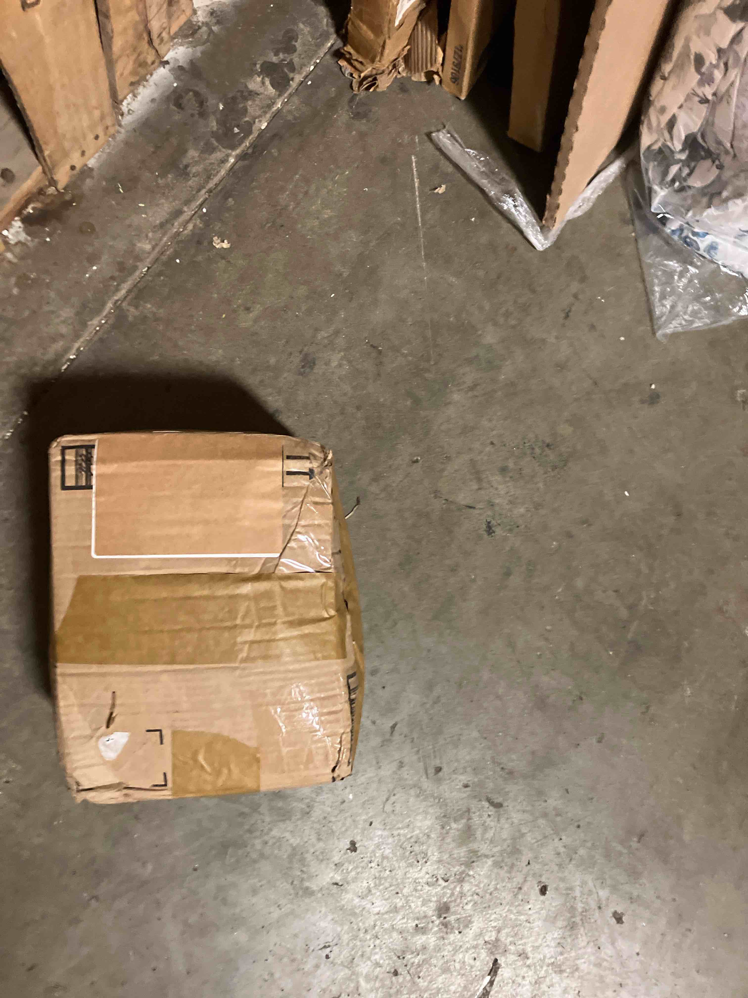 https://s3.amazonaws.com/lotting-images-prod/phillipi/TEA2244091_1752000062924.jpeg